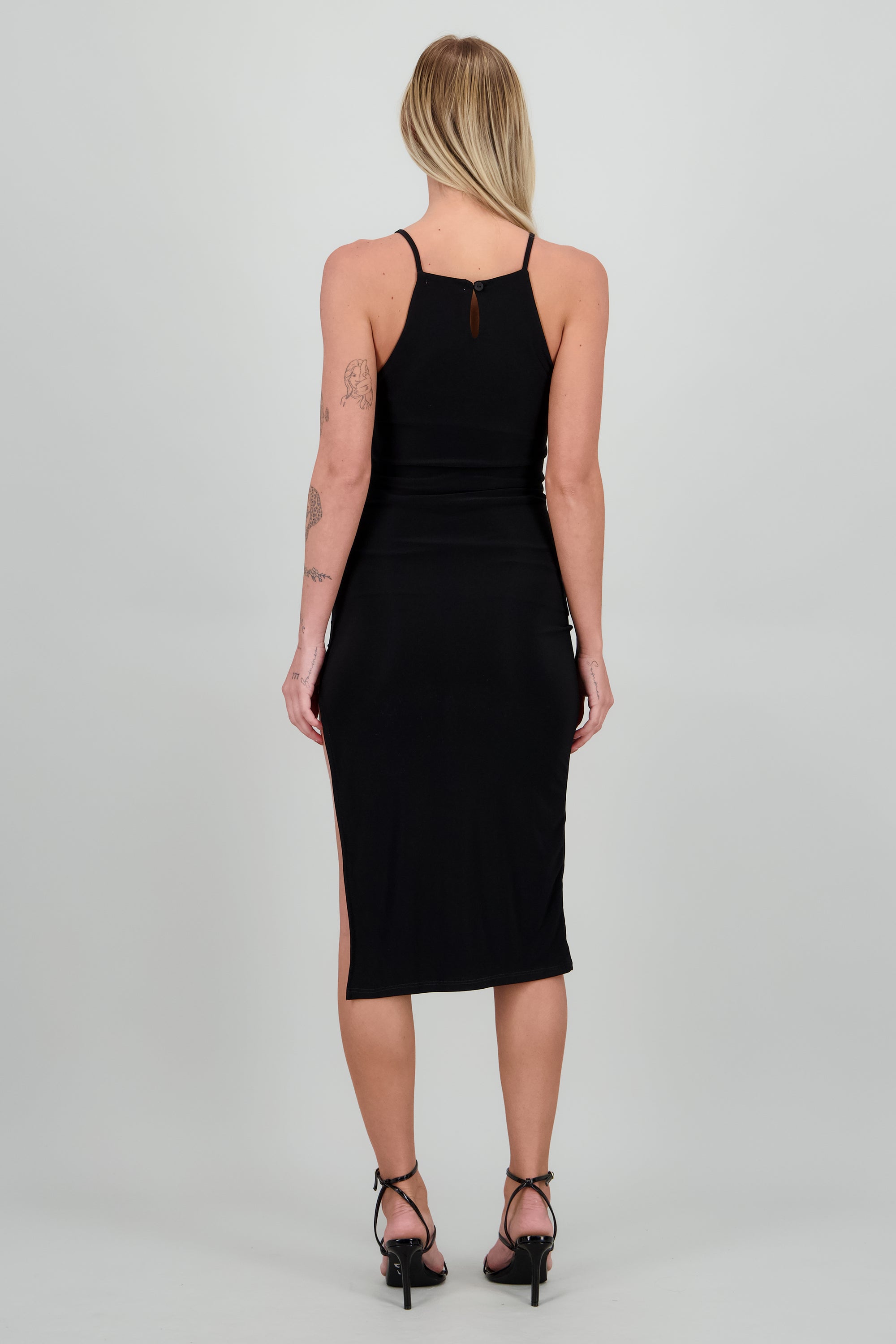 Vestido midi tirantes detalle frunce NEGRO