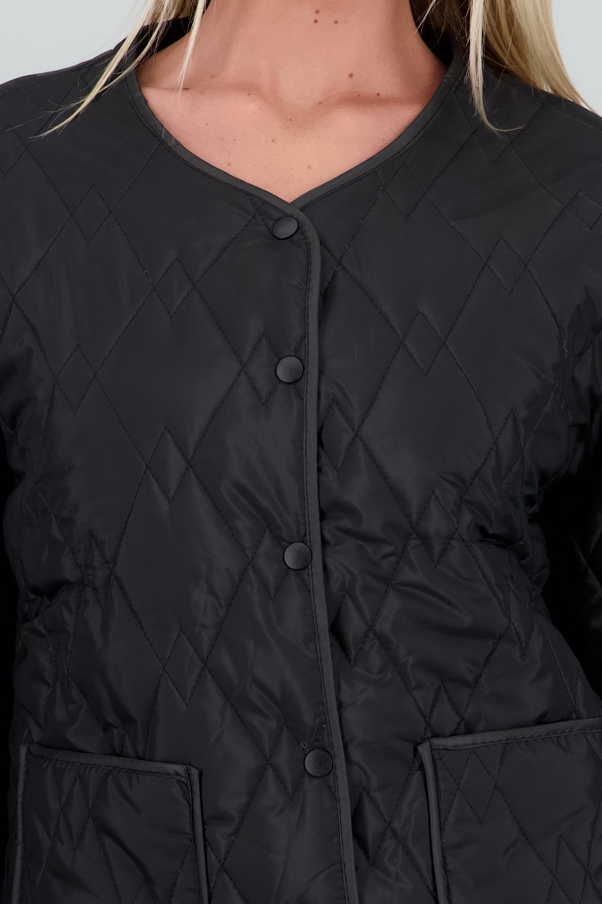 Chamarra lisa ligera capitonada NEGRO