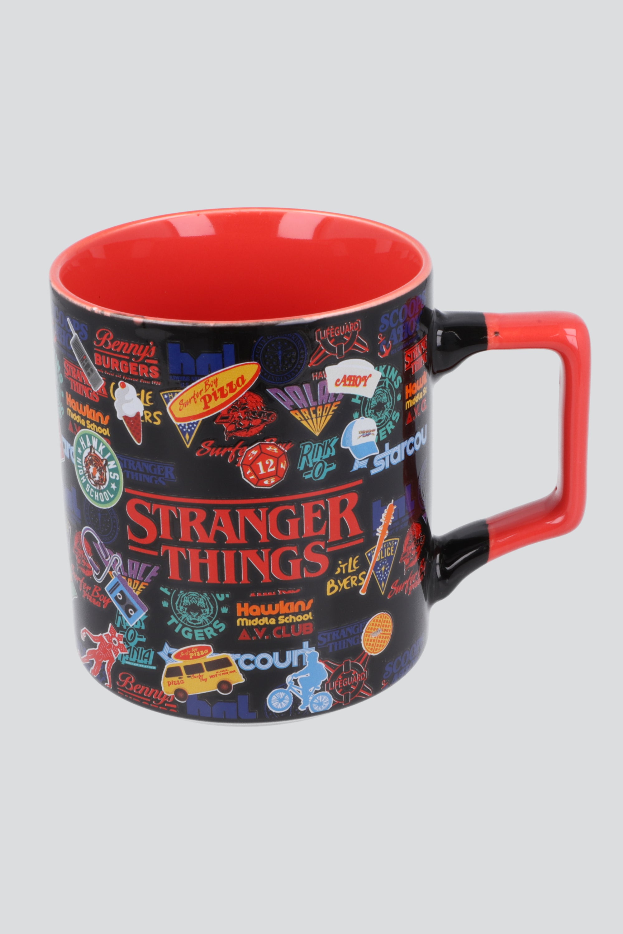 TAZA STRANGER THINGS ICONOS 450 ML NEGRO COMBO