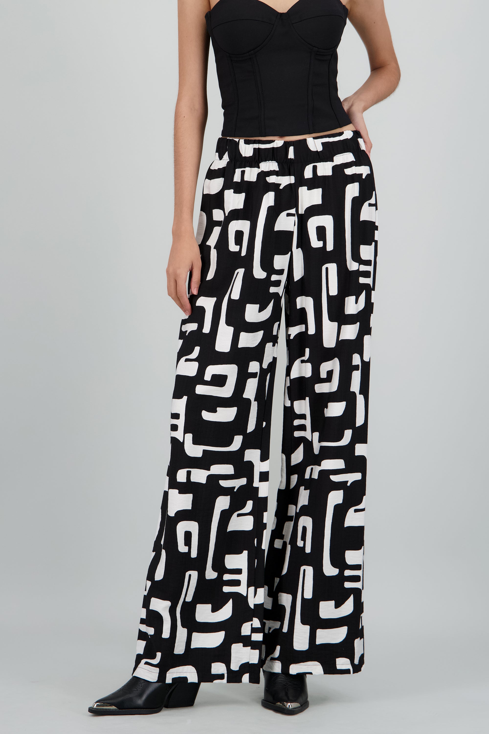 Pantalon estampado geometrico wide leg NEGRO COMBO