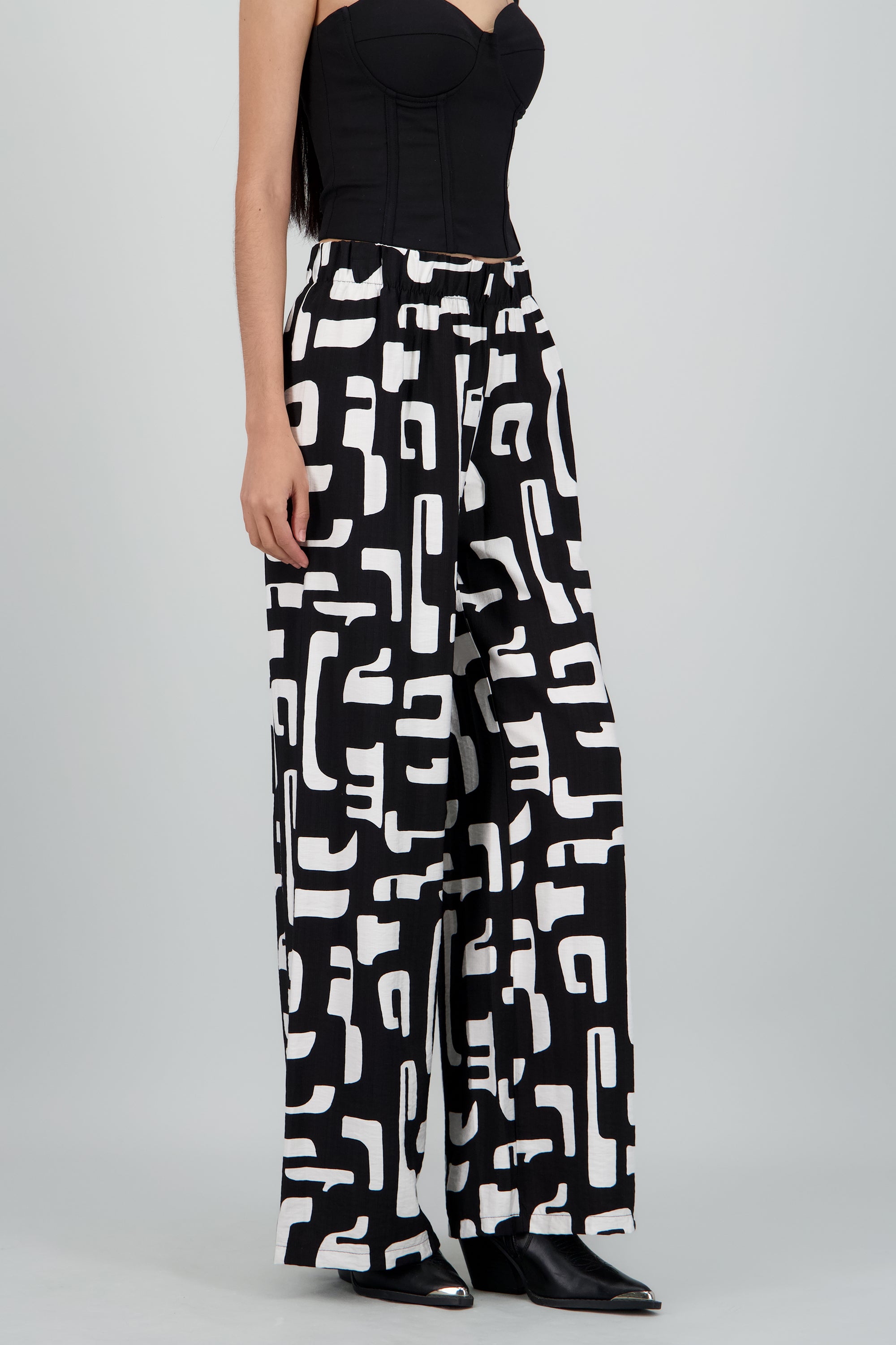 Pantalon estampado geometrico wide leg NEGRO COMBO