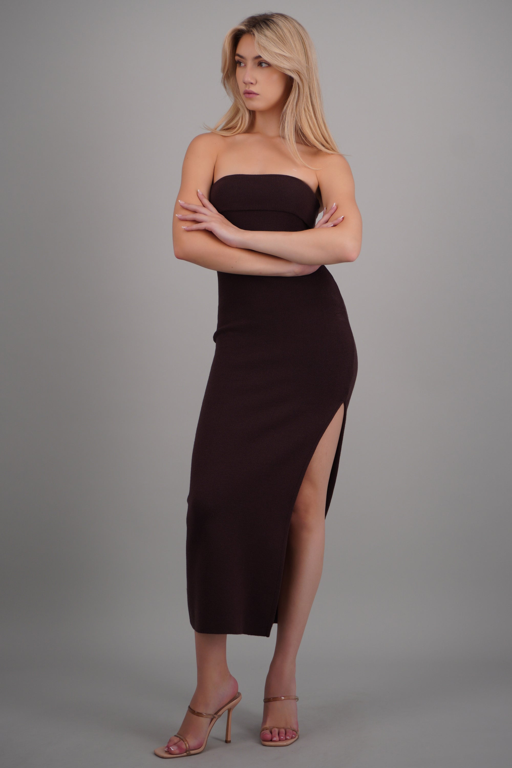 Vestido maxi doblez liso CHOCOLATE