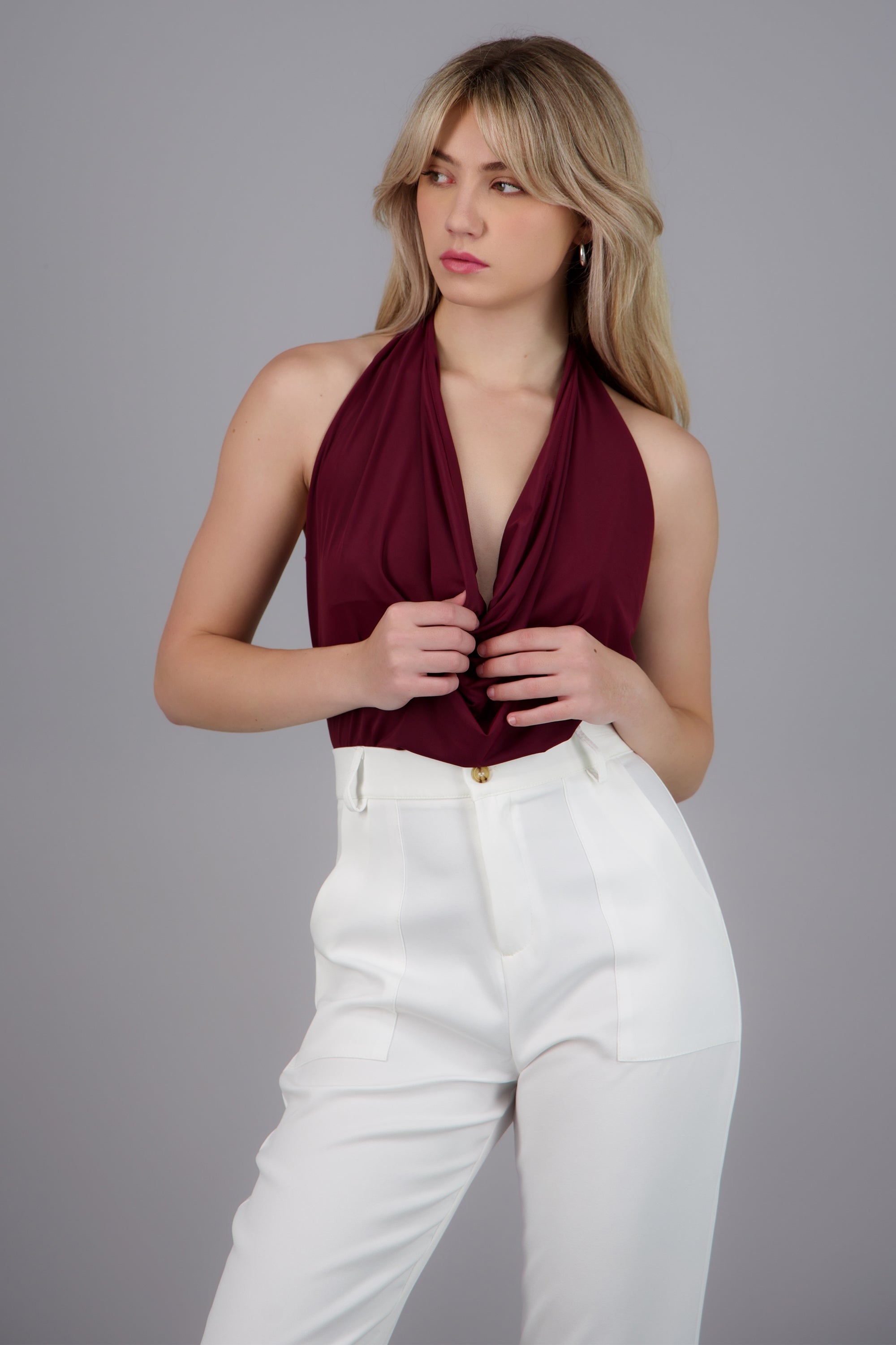 Top Halter Drapeado Escote Cascada CIRUELA