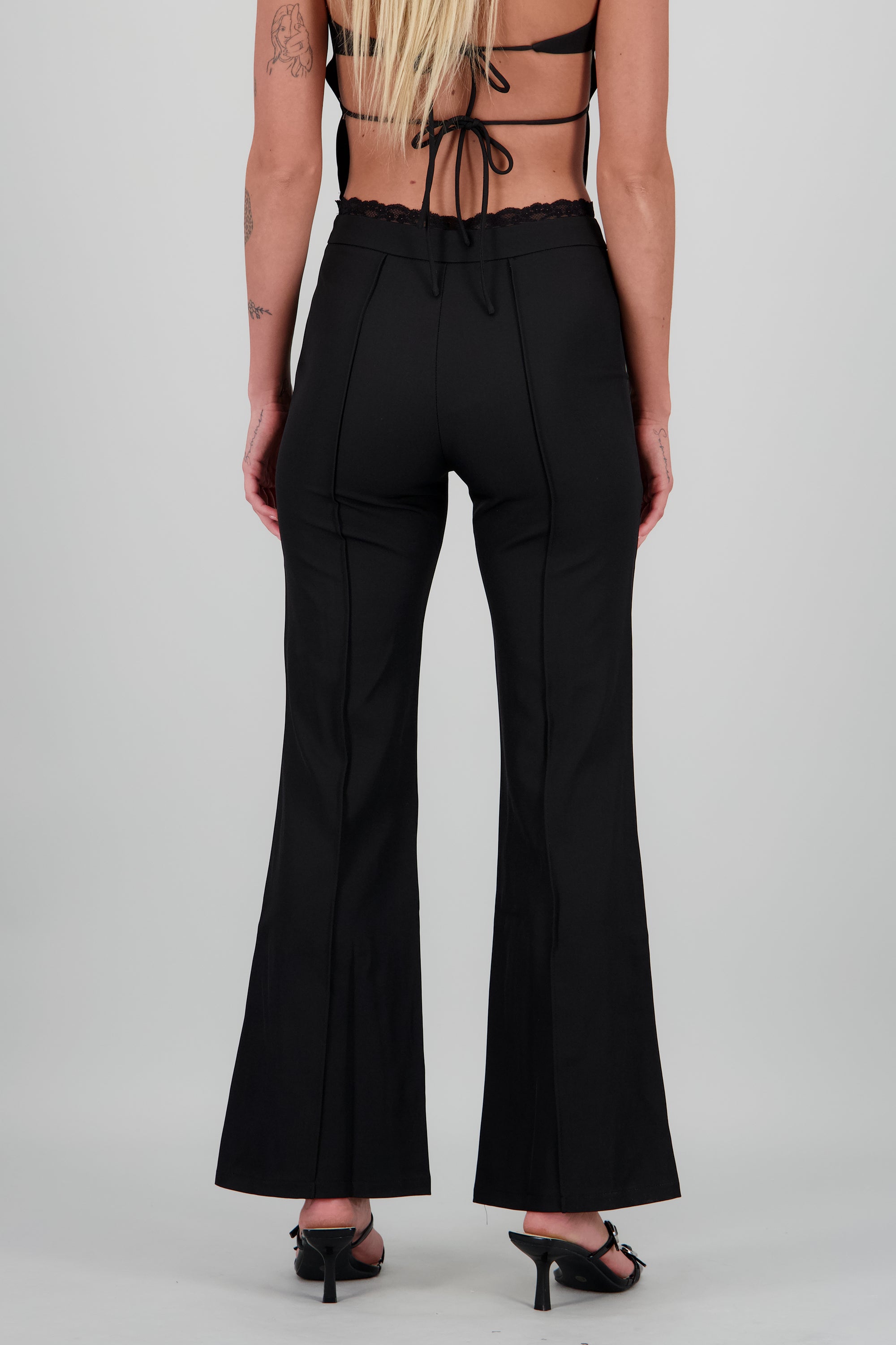 Pantalon sastreado detalle encaje pretina NEGRO
