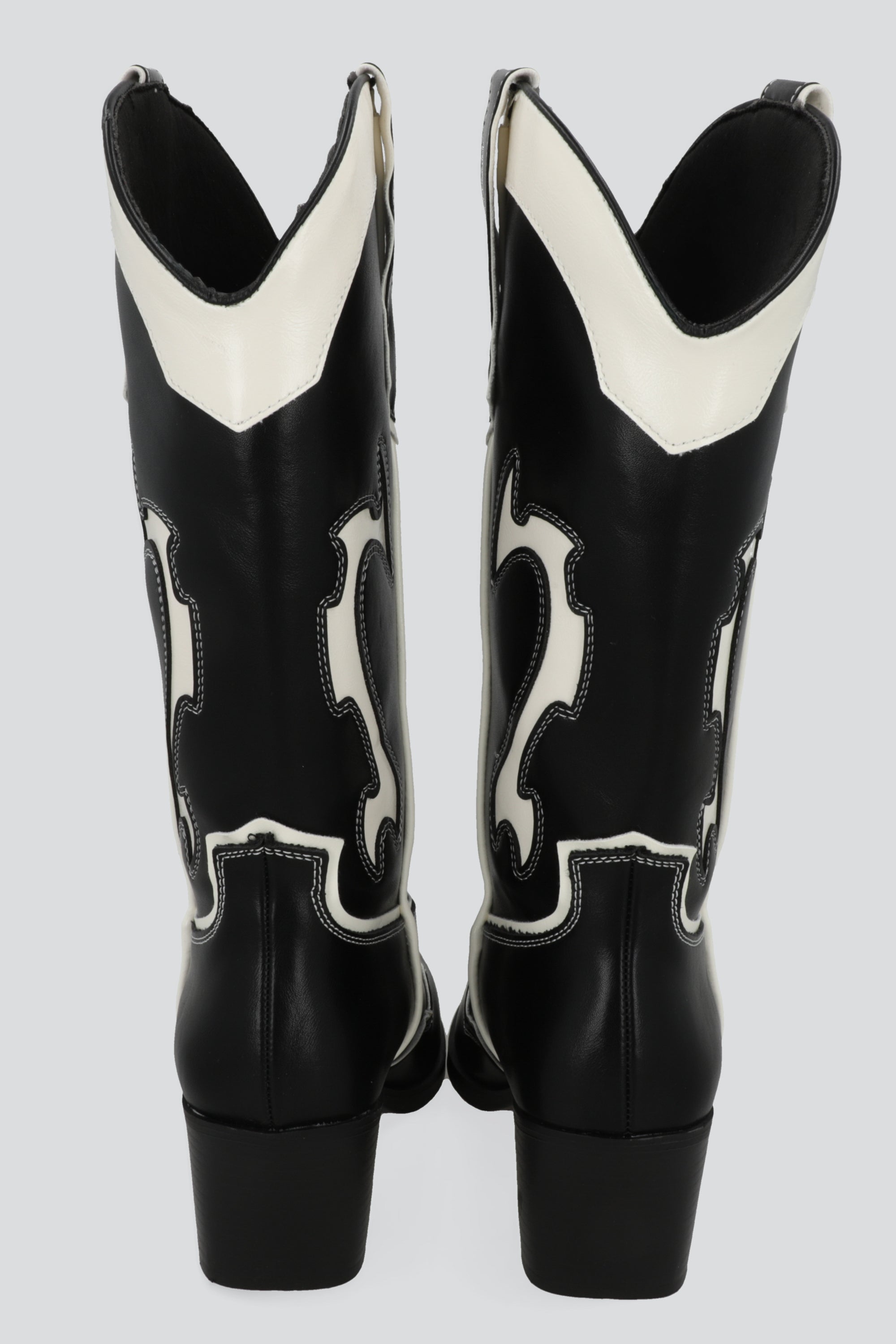 Bota vaquera contrastes bordados NEGRO