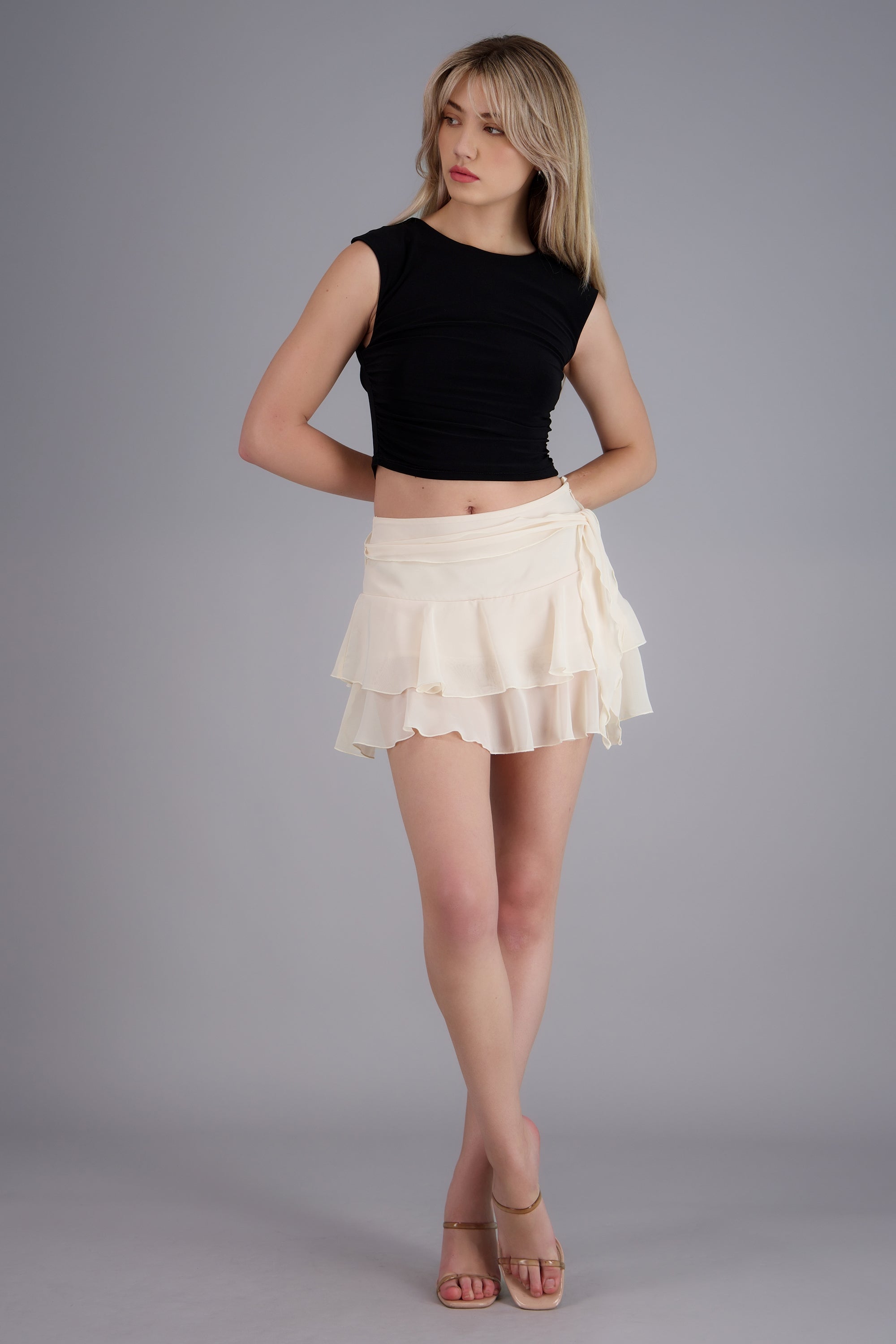 Mini falda olanes con cinto BEIGE