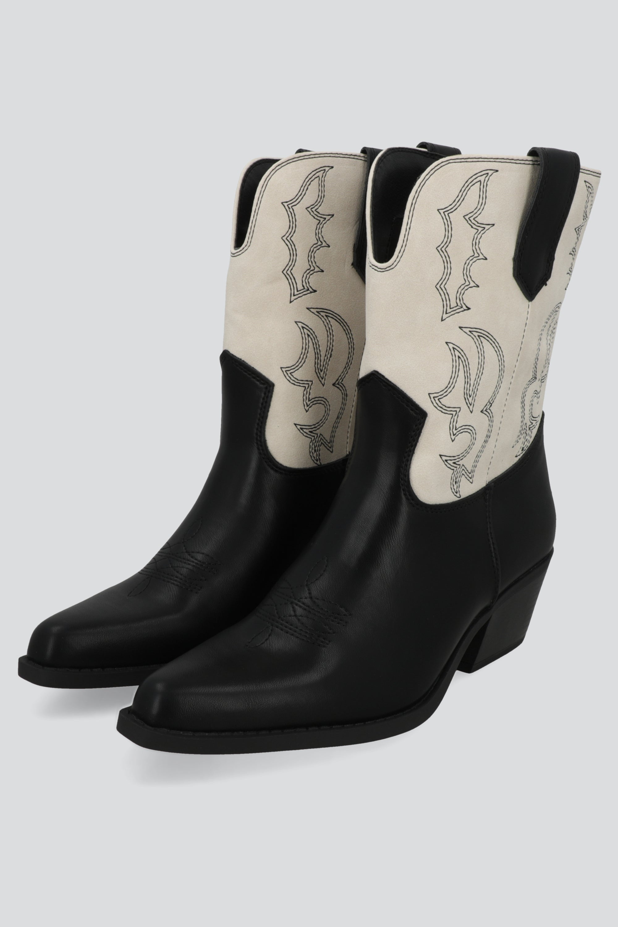 Bota vaquera bordada contrsaste BLANCO COMBO