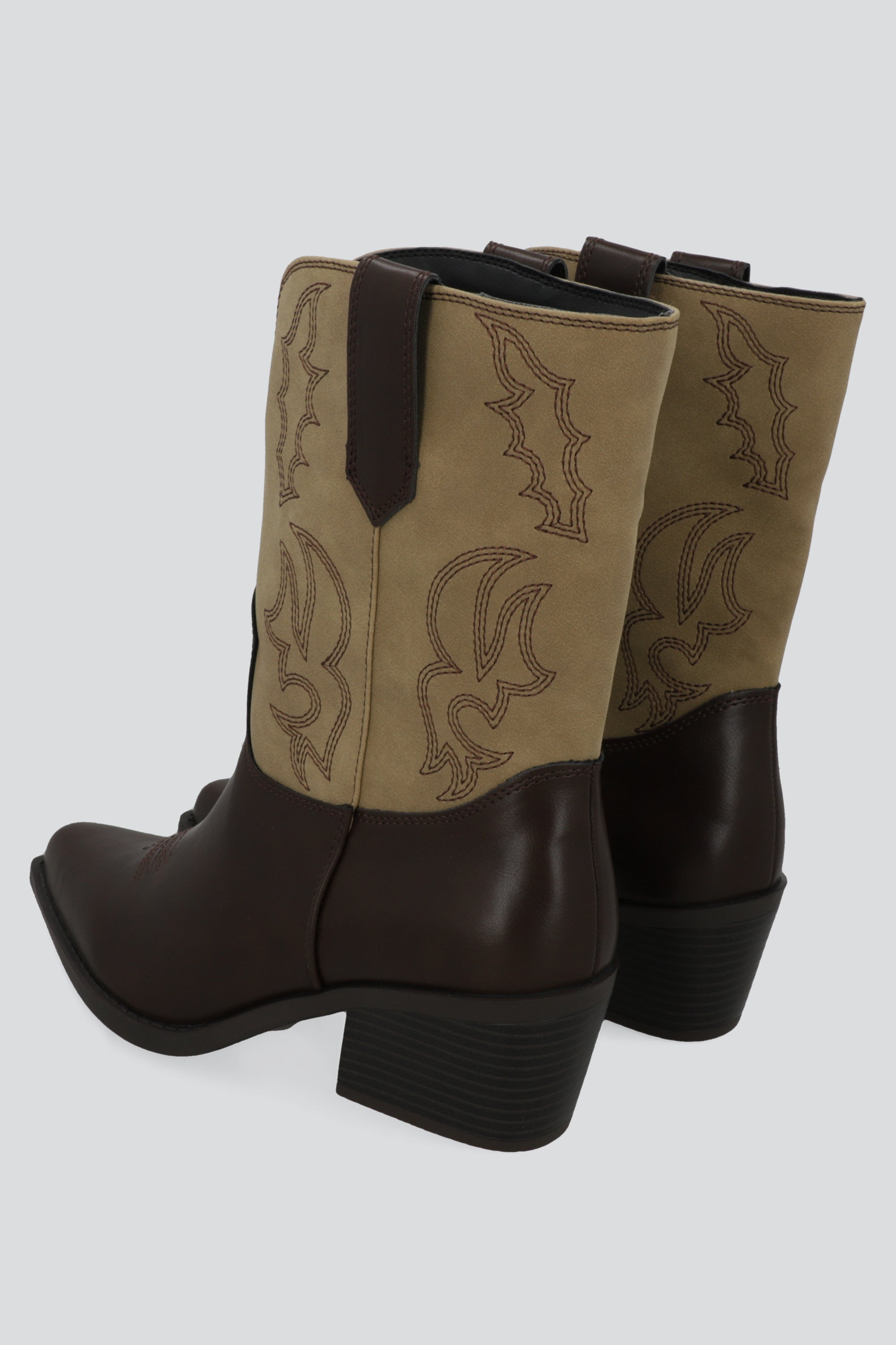 Bota vaquera bordada contrsaste CAFE COMBO