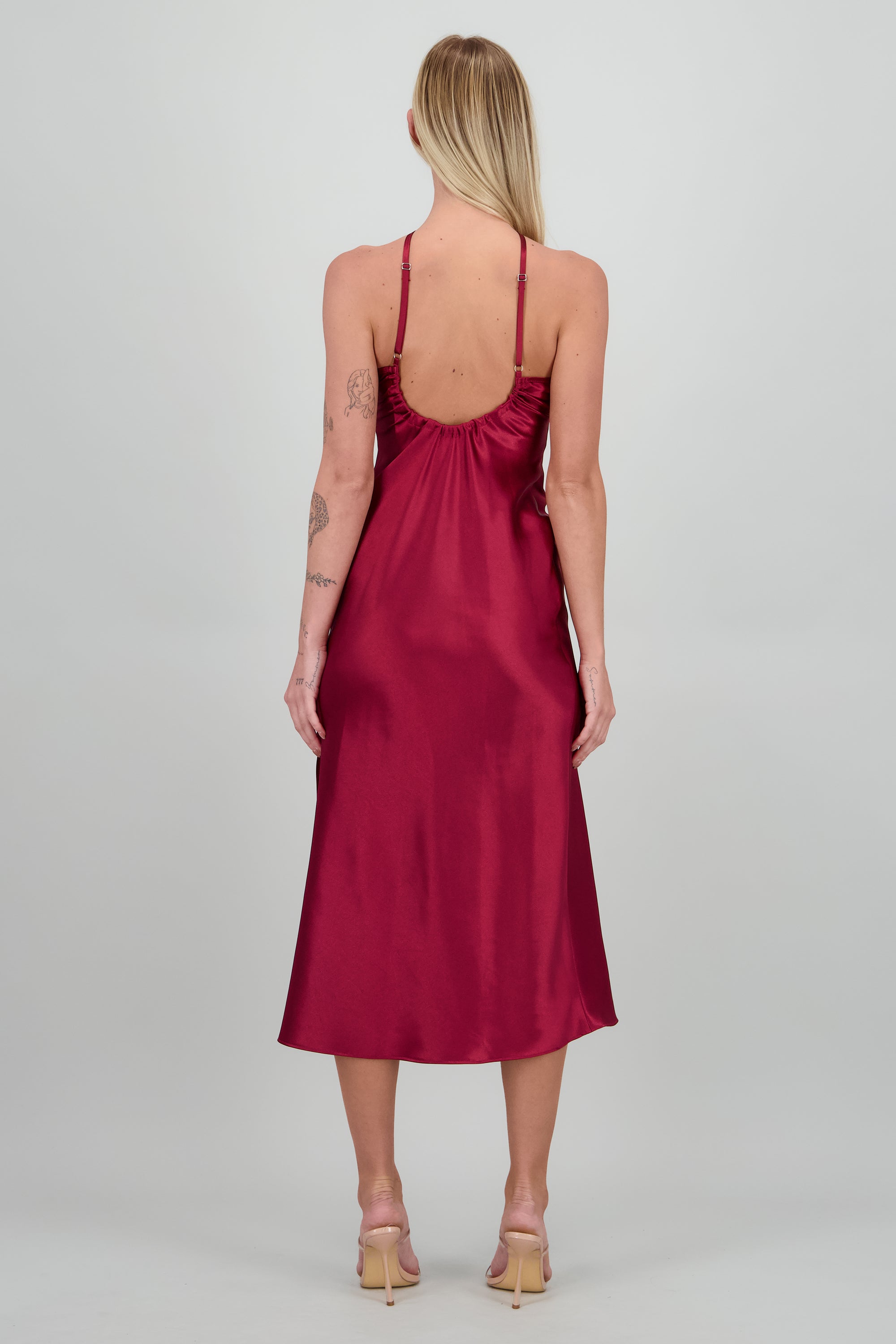 Vestido halter satin midi cruce espalda VINO