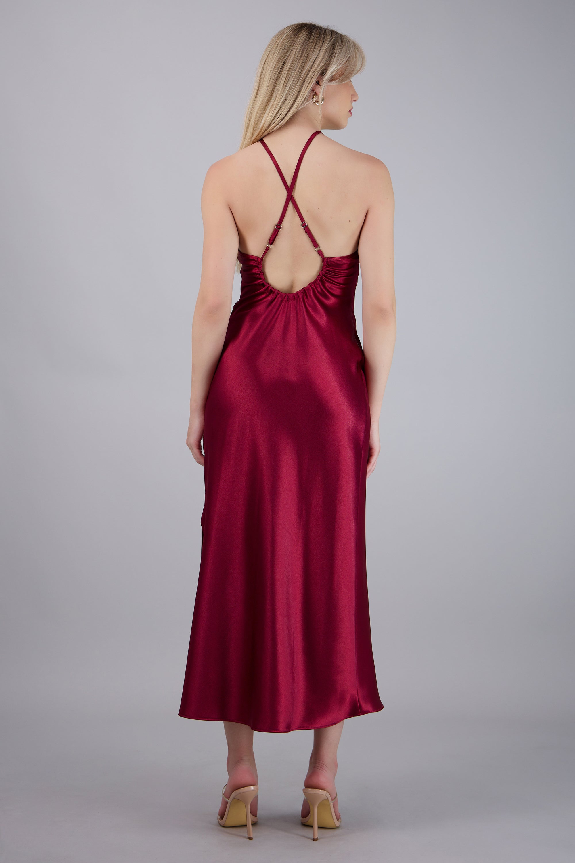 Vestido halter satin midi cruce espalda VINO