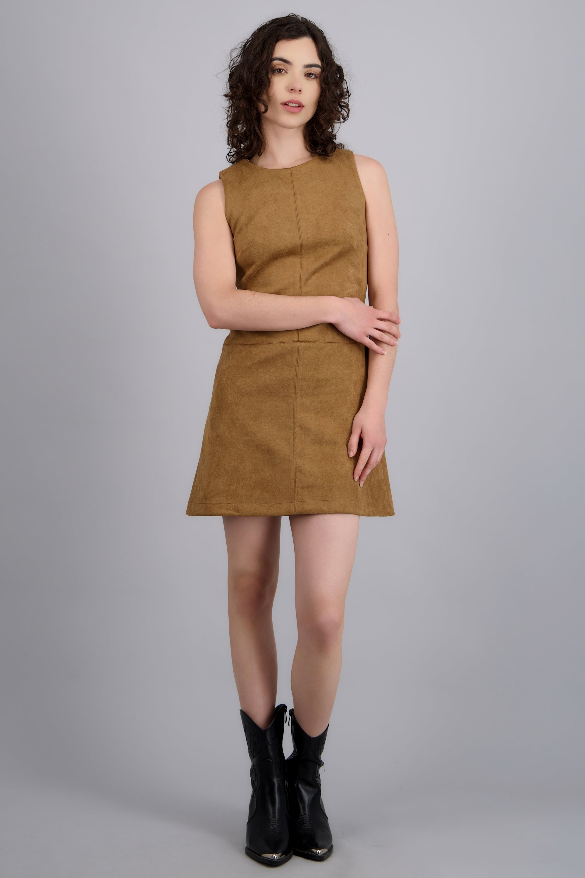 Vestido mini cortes suede CAMELLO