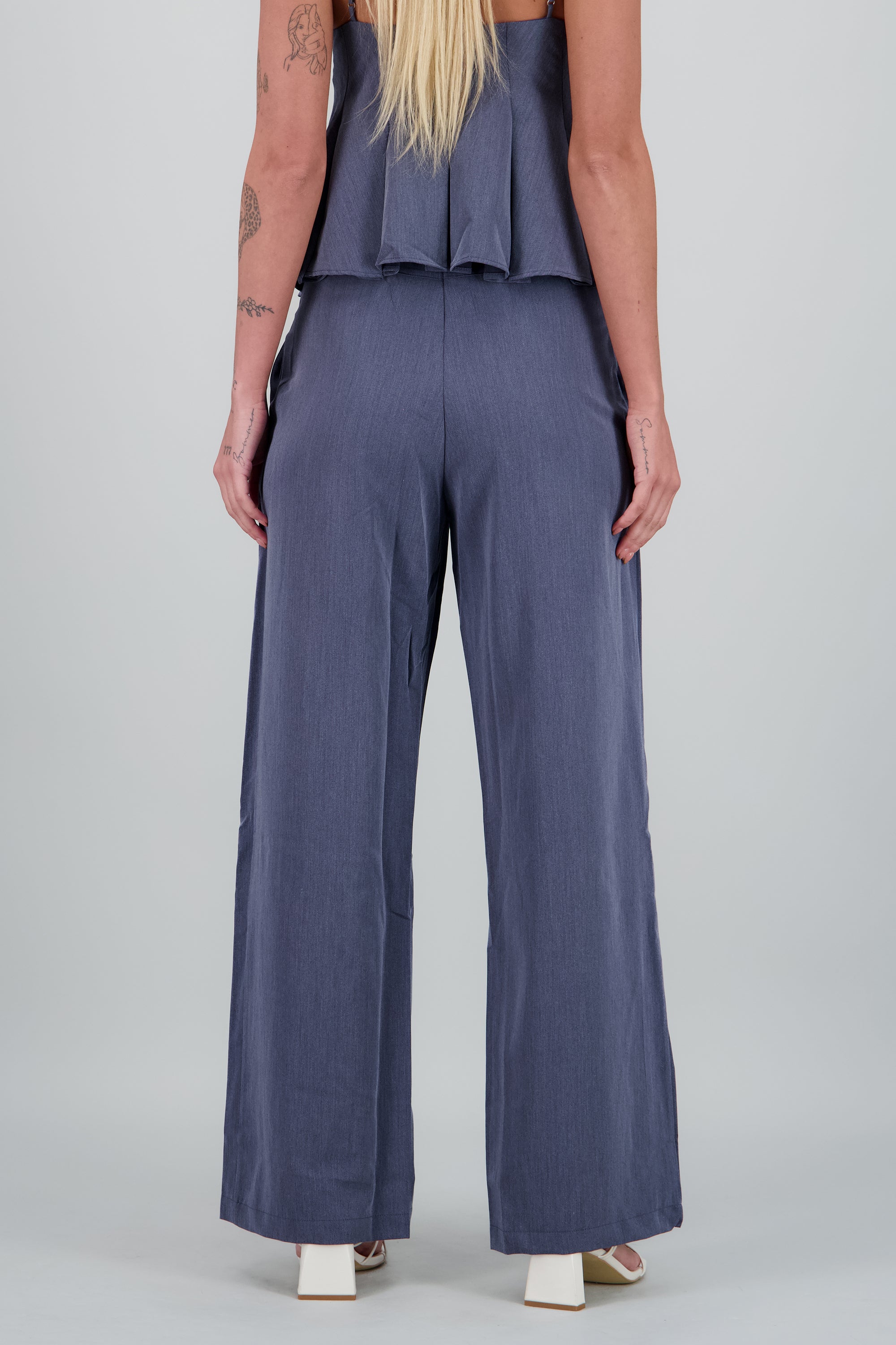 Pantalones rectos con cortes AZUL