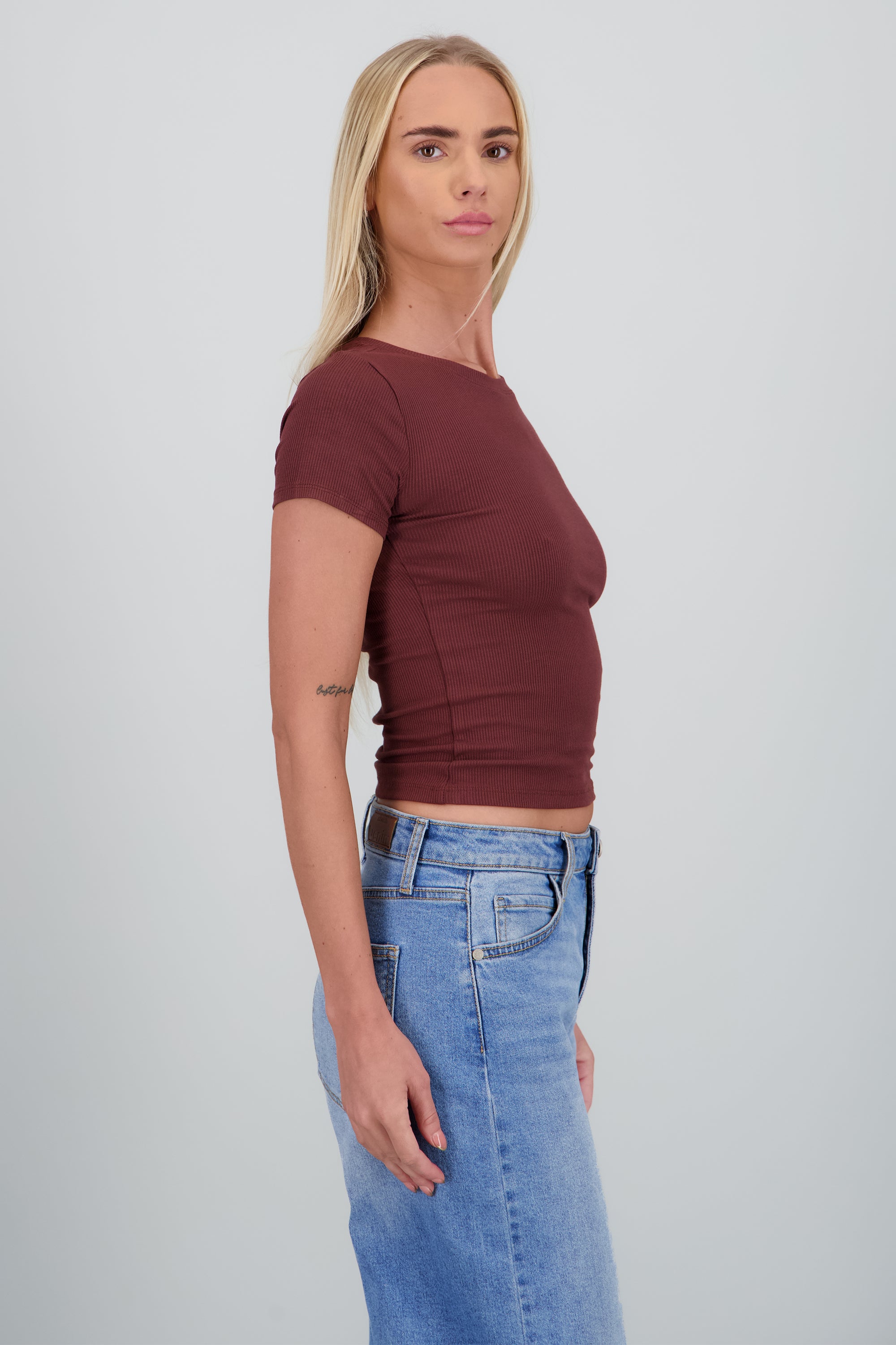 Top manga corta cuello redondo CAFE OBSCURO