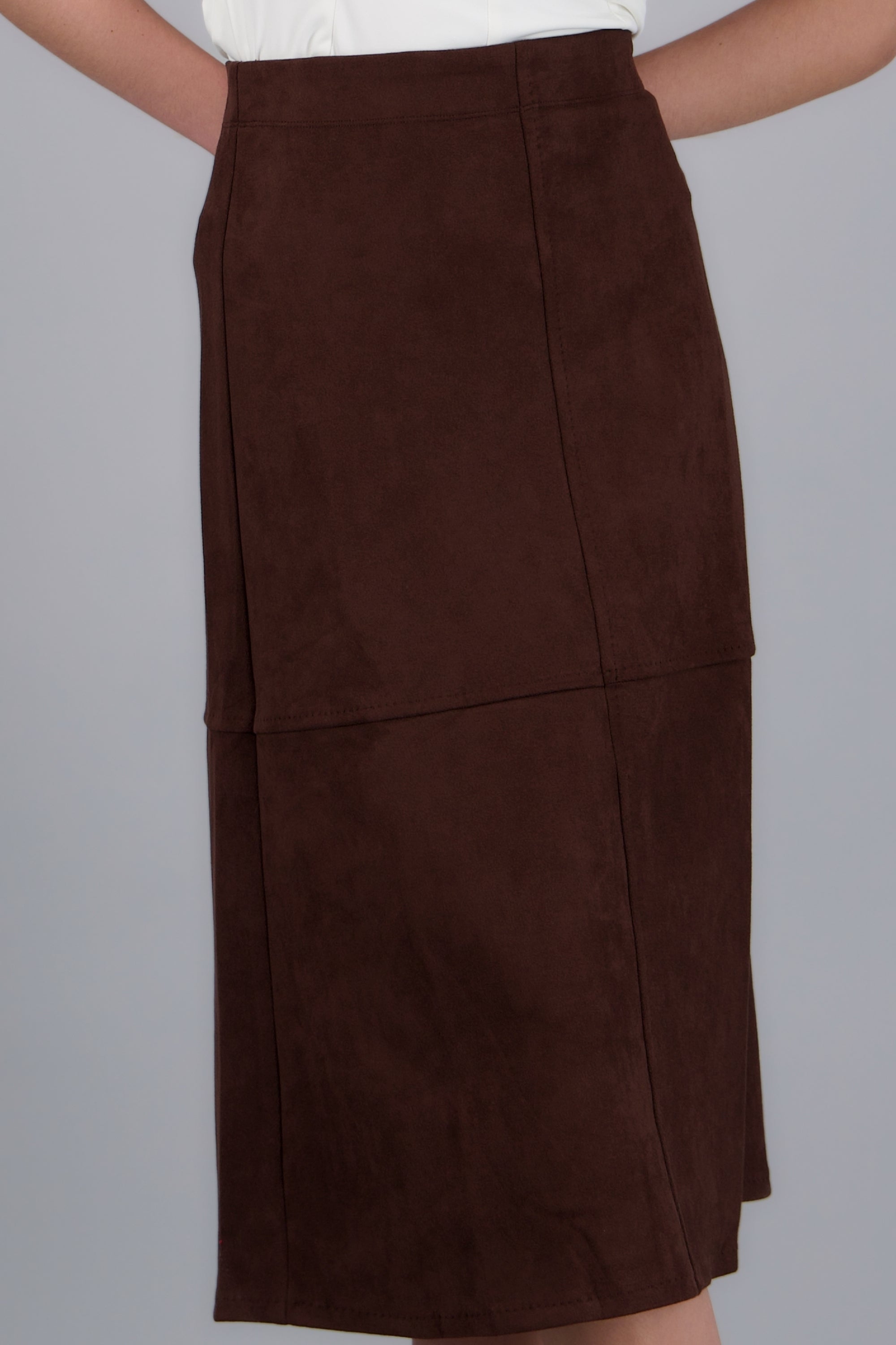 Falda midi suede detalle costuras CHOCOLATE