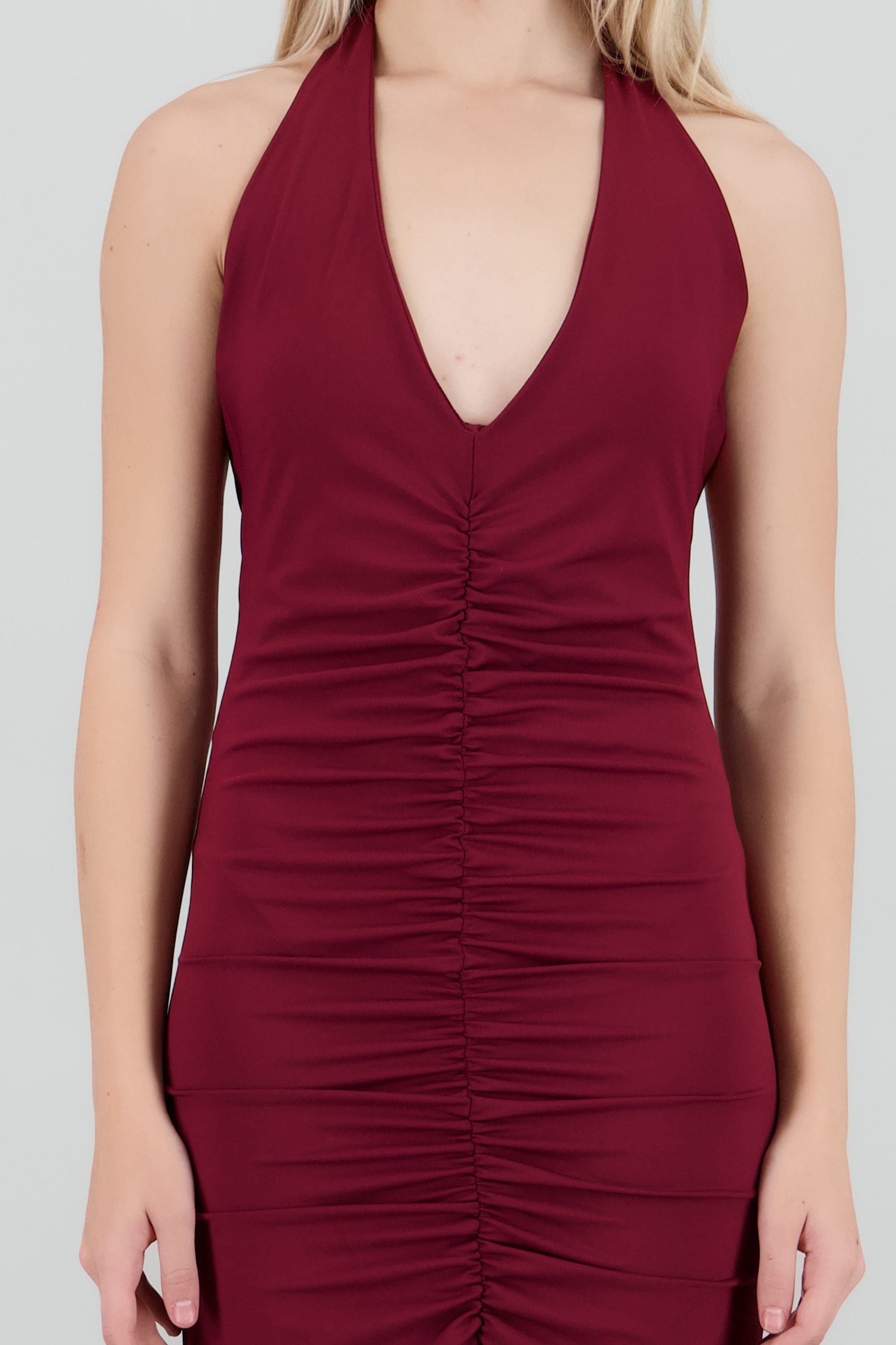 Vestido maxi halter drapeado VINO