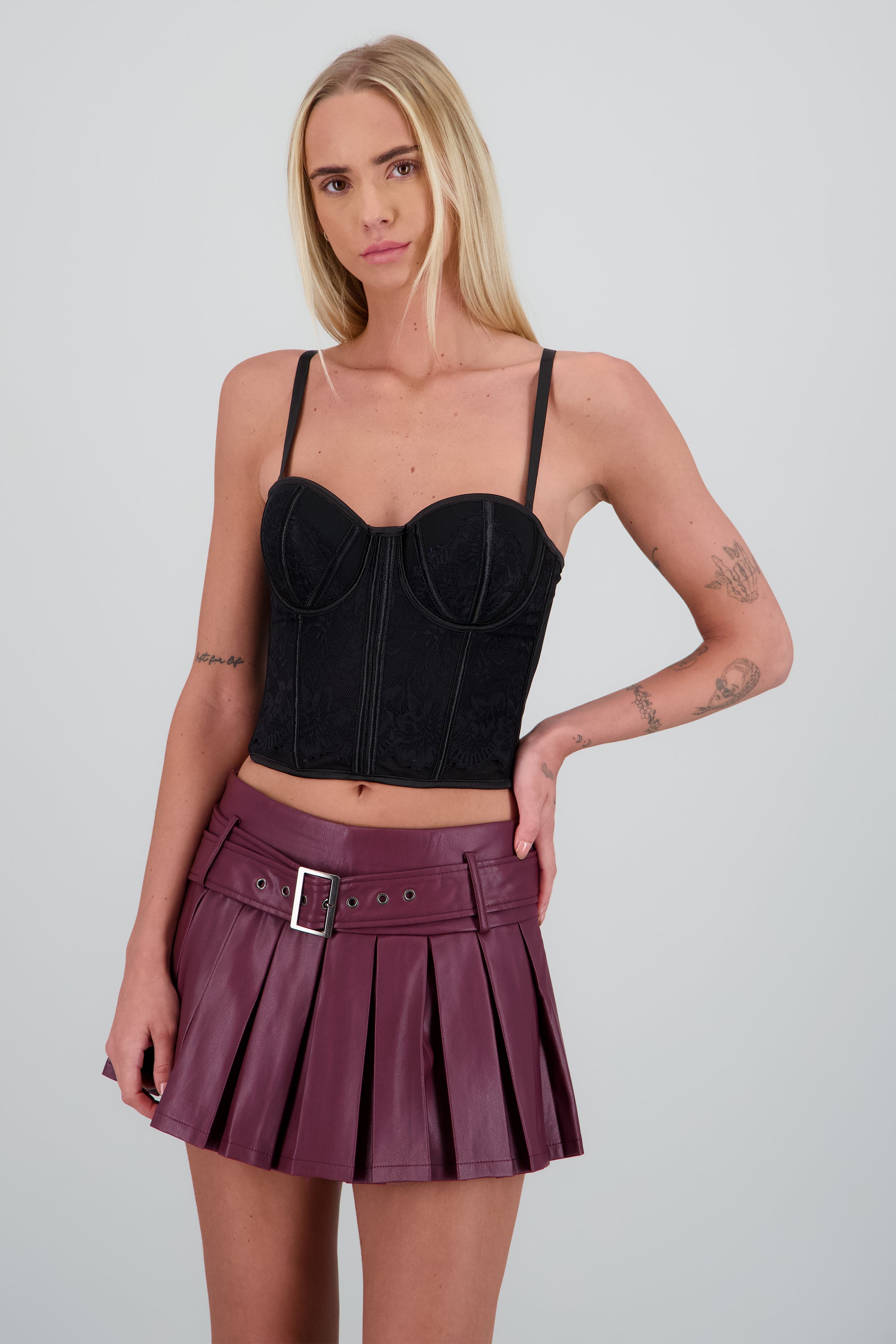 Corset strapless de encaje NEGRO