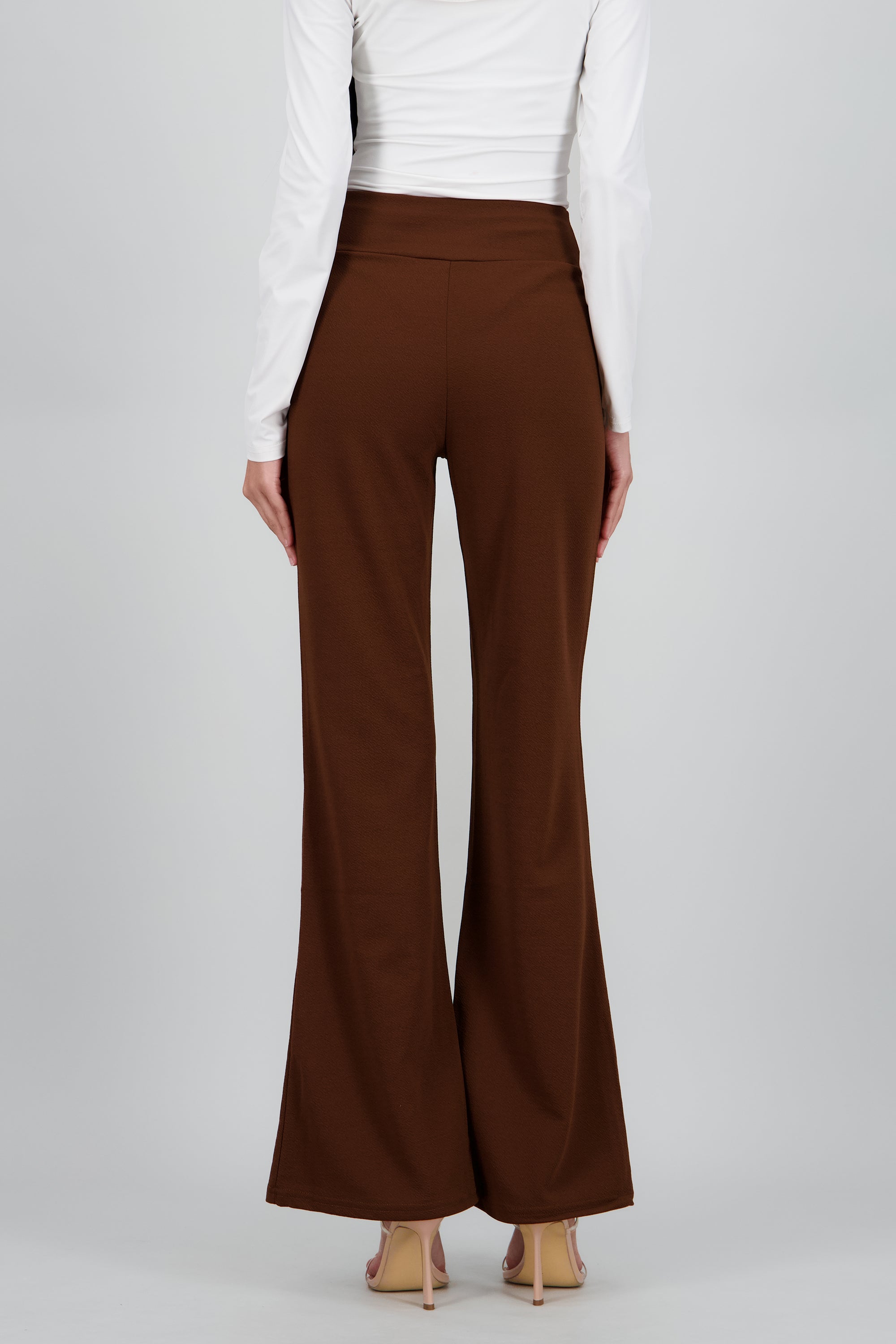 Pantalon pierna ancha liso CAFE
