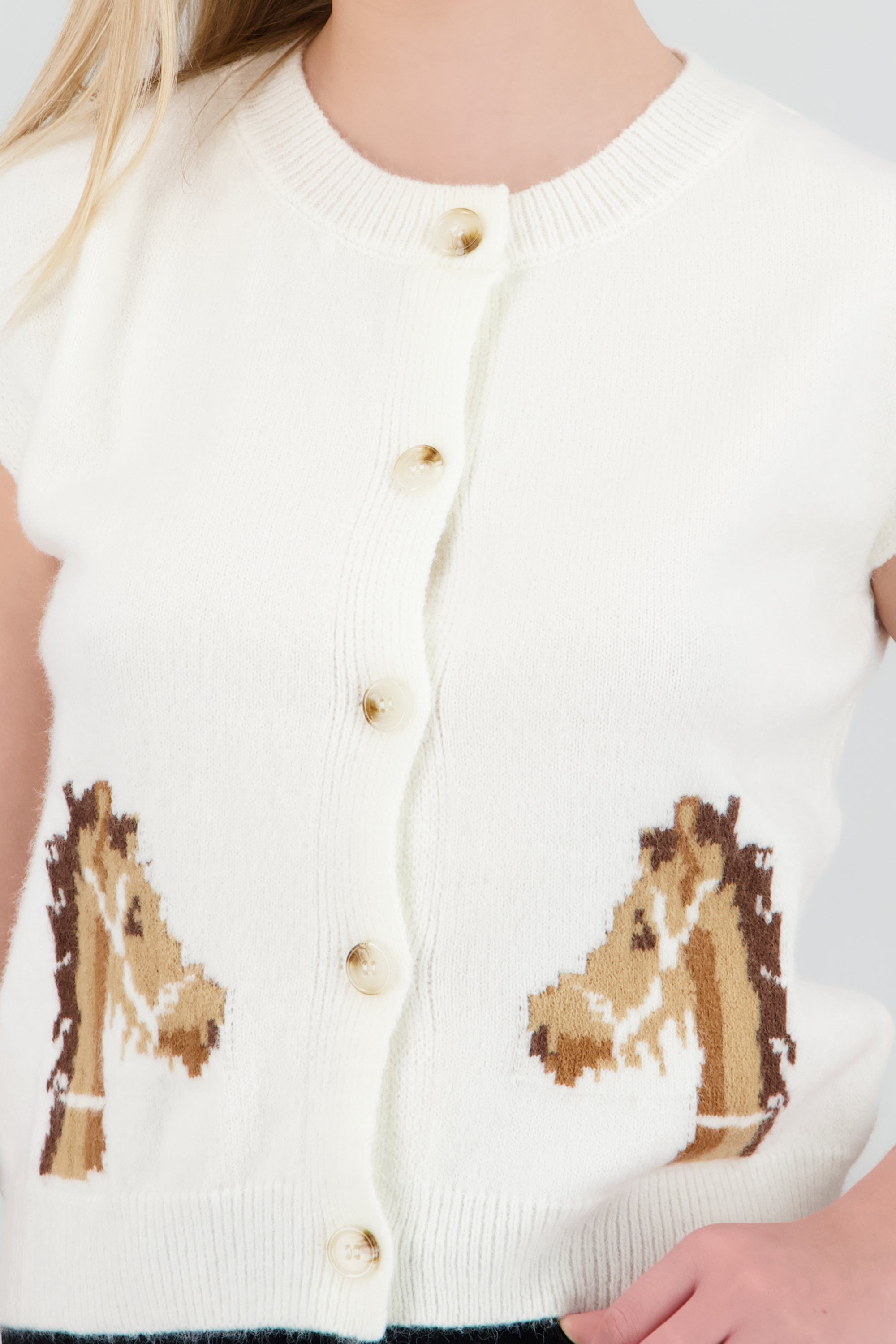 Chaleco tejido detalle caballo HUESO COMBO