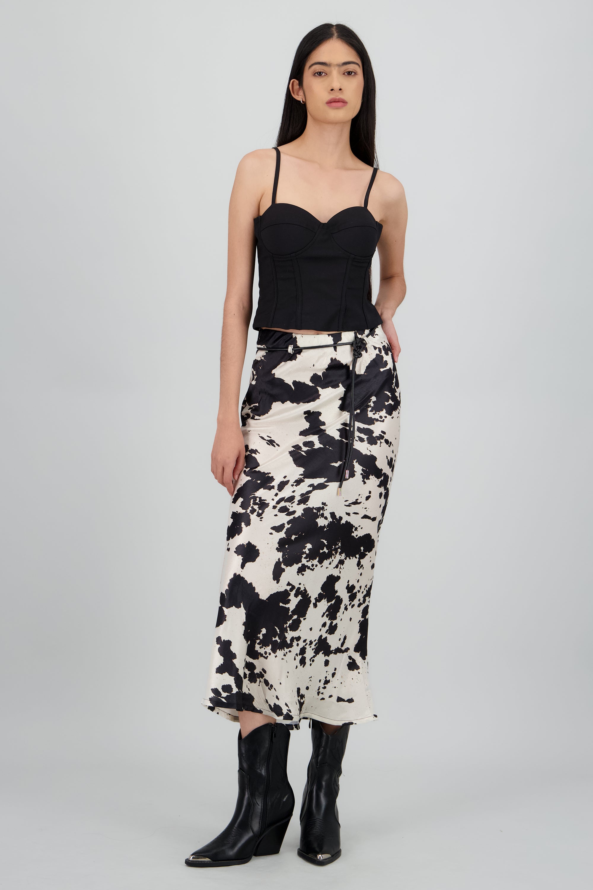 Falda estampado vaca con cinuron NEGRO COMBO