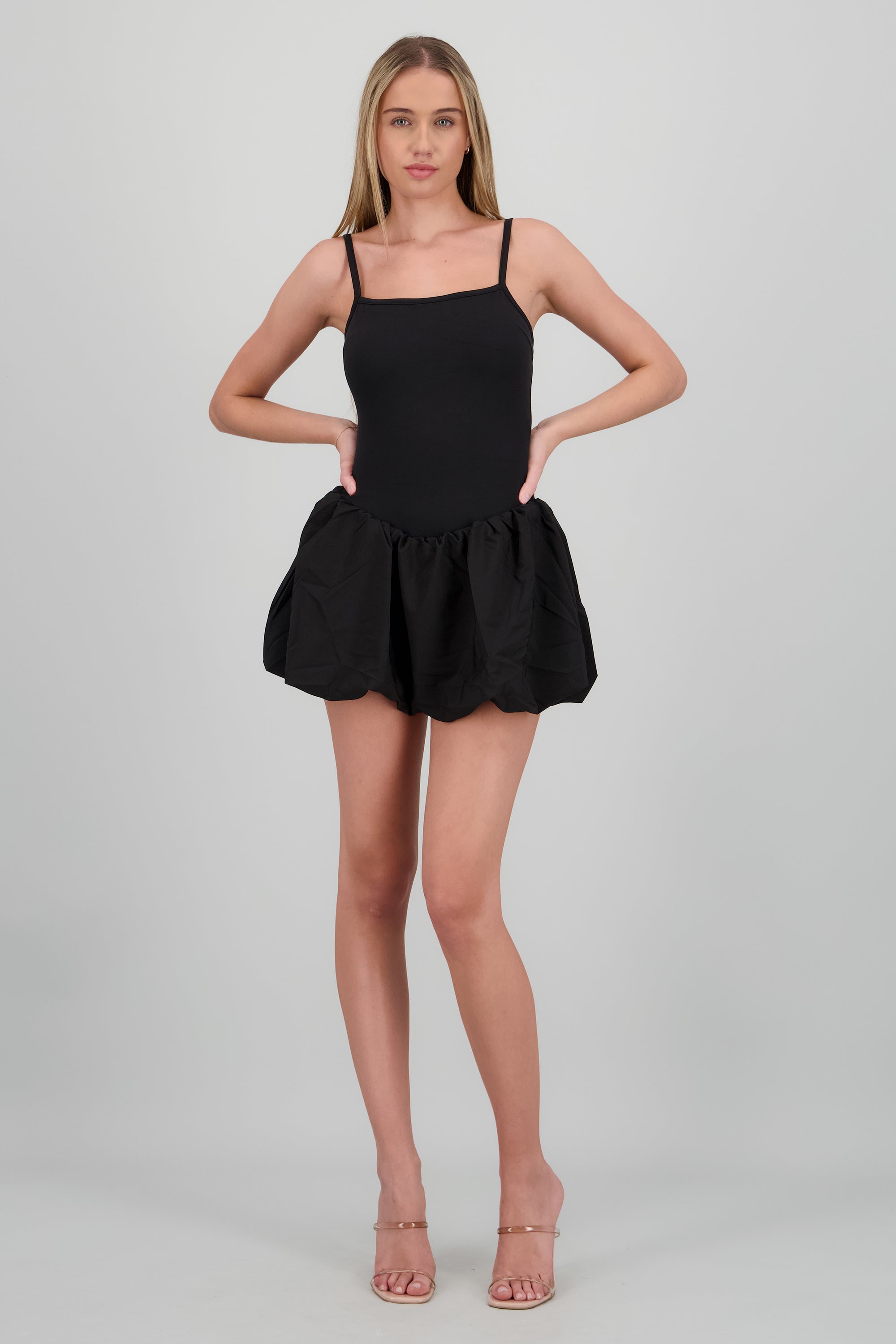 Vestido liso burbuja NEGRO