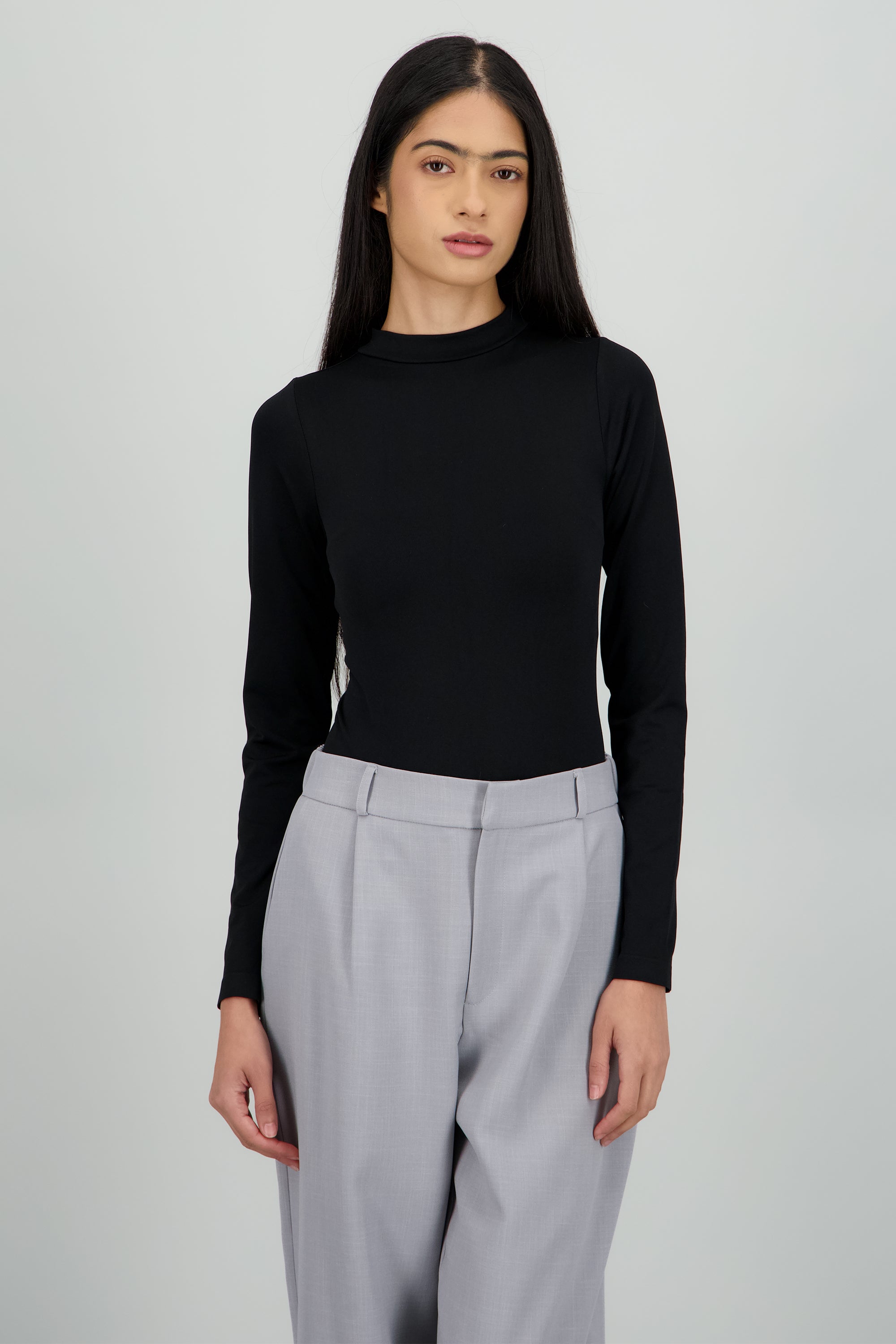 Bodysuit cuello alto manga larga liso NEGRO