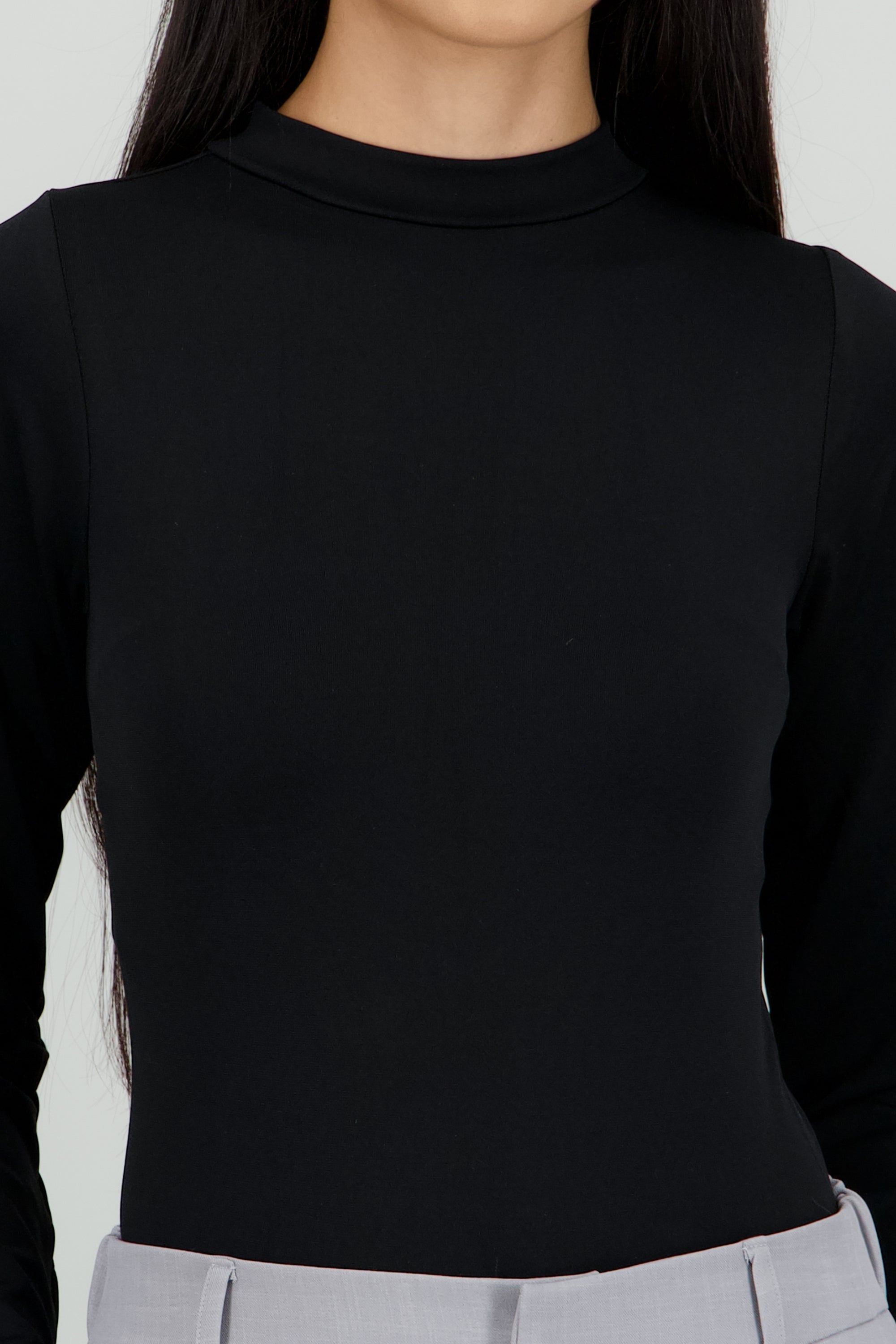 Bodysuit cuello alto manga larga liso NEGRO