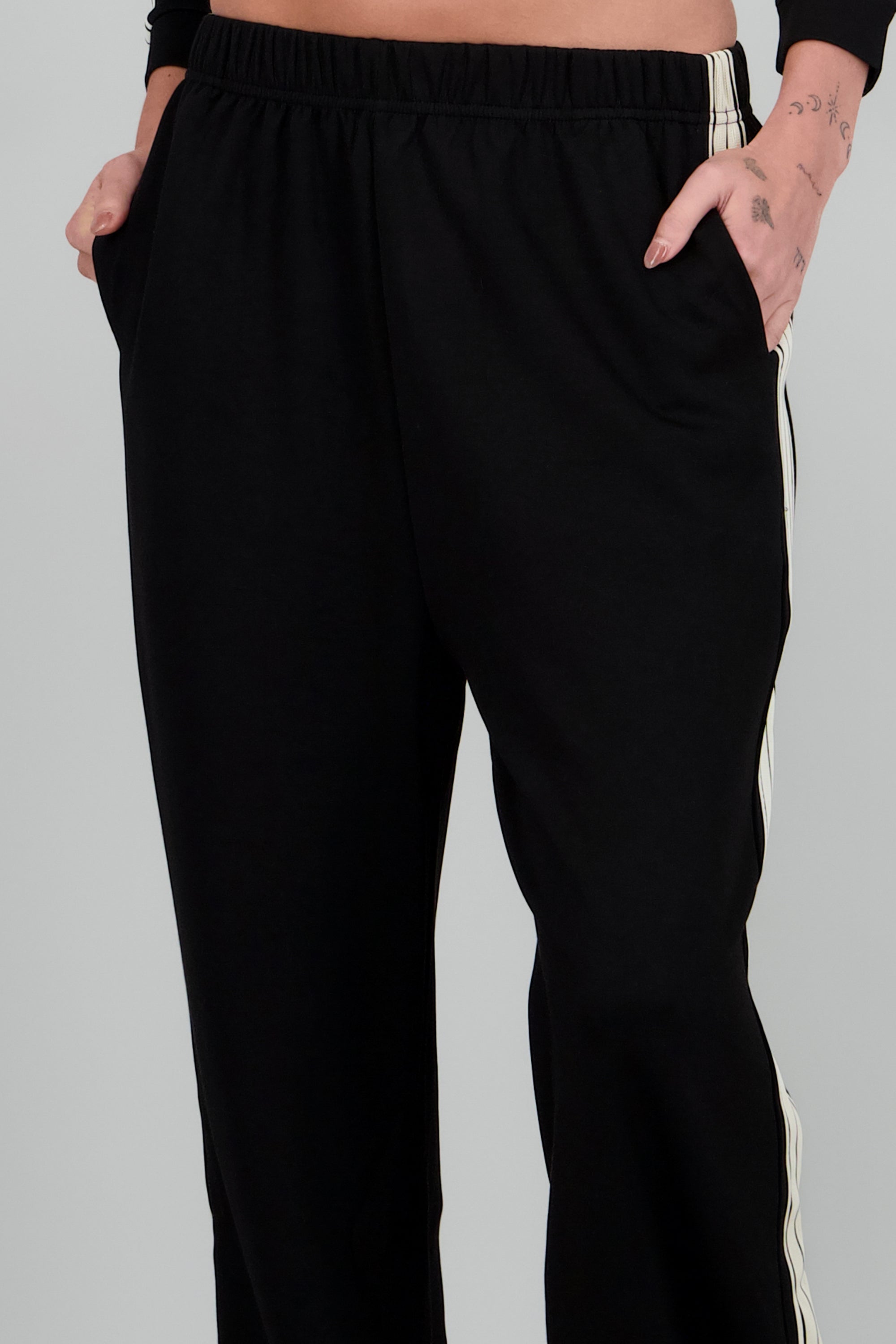 Pants lineas contraste NEGRO COMBO