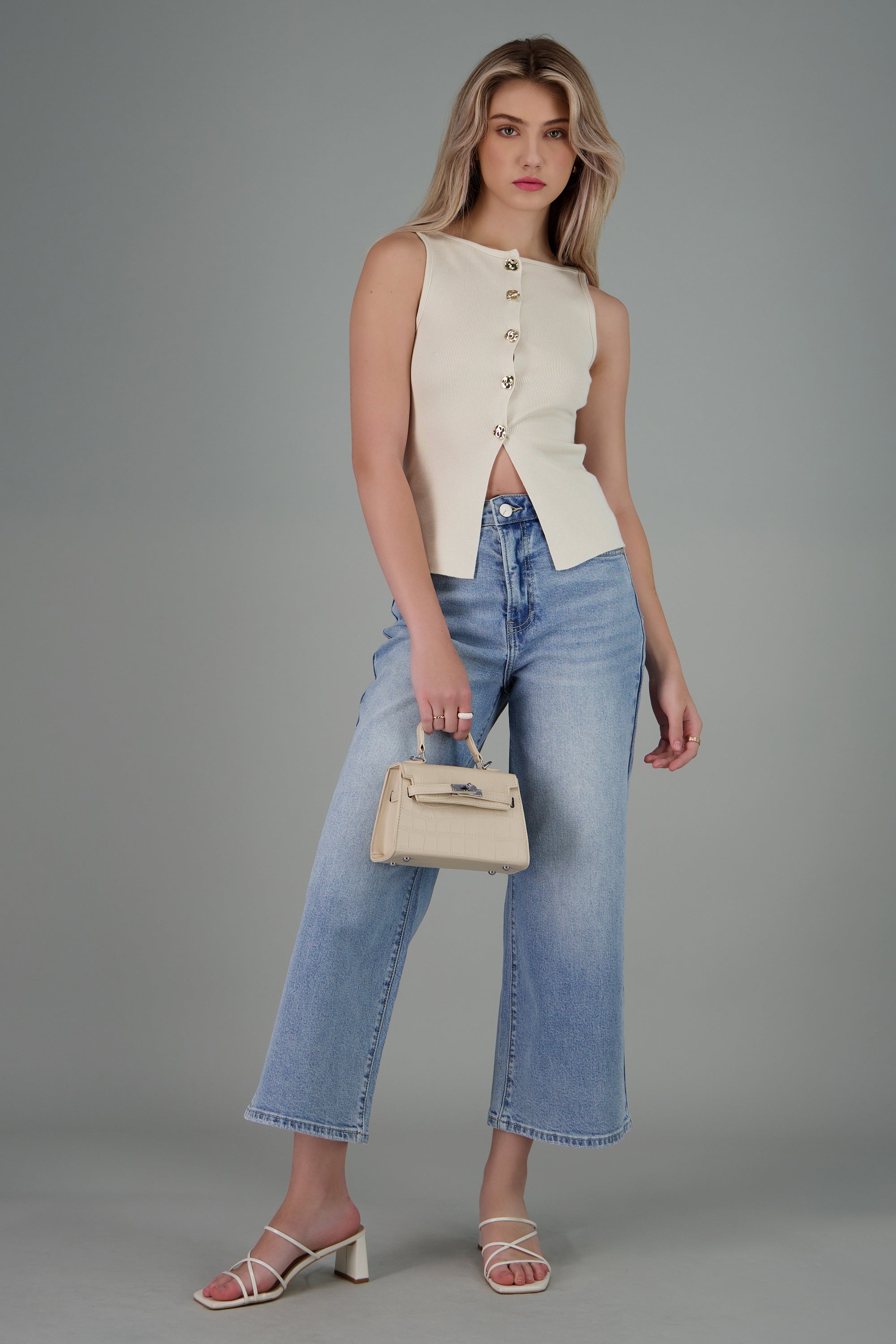 Chaleco tejido abertura CREMA