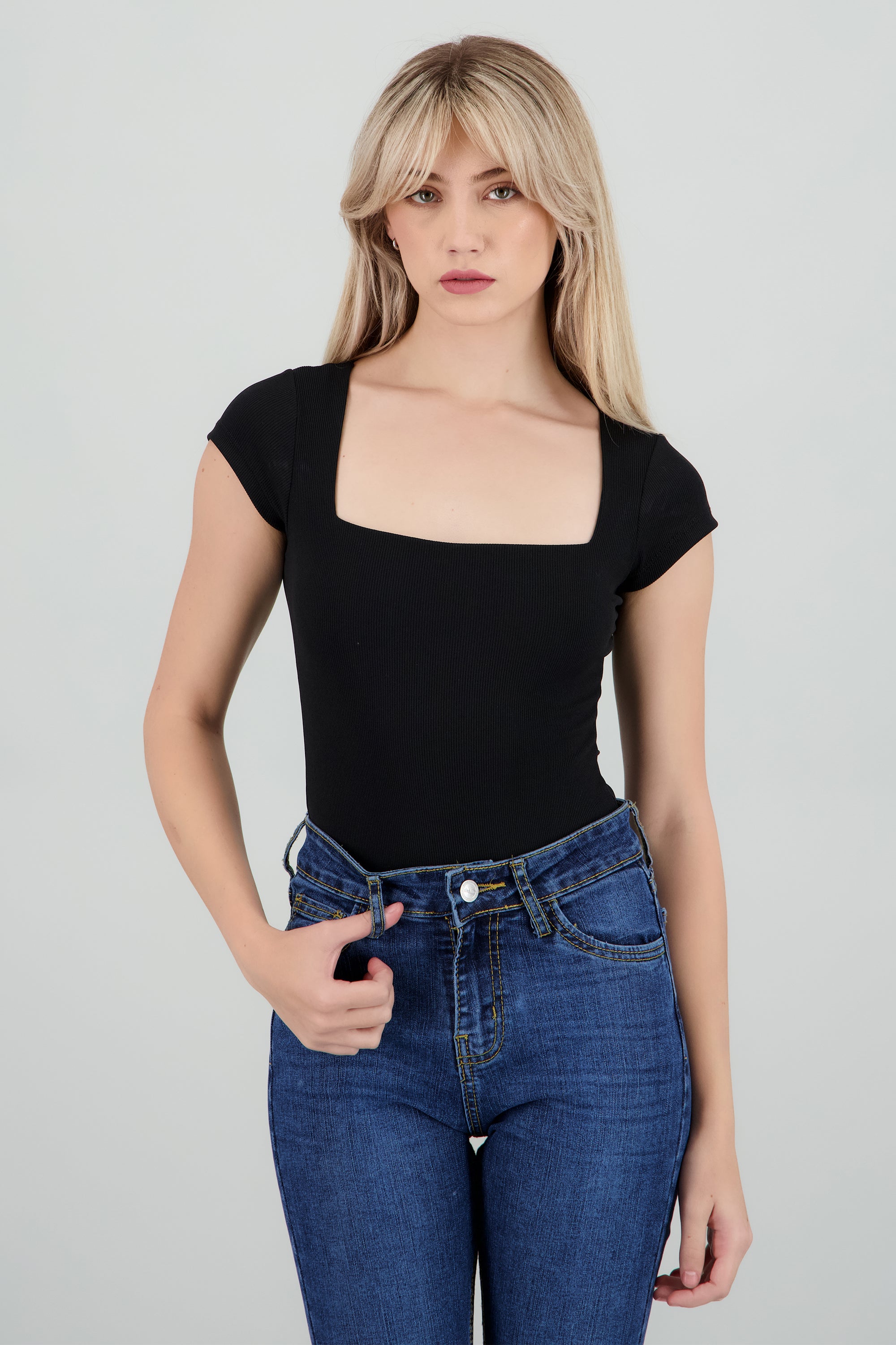 Body escote cuadrado rib NEGRO