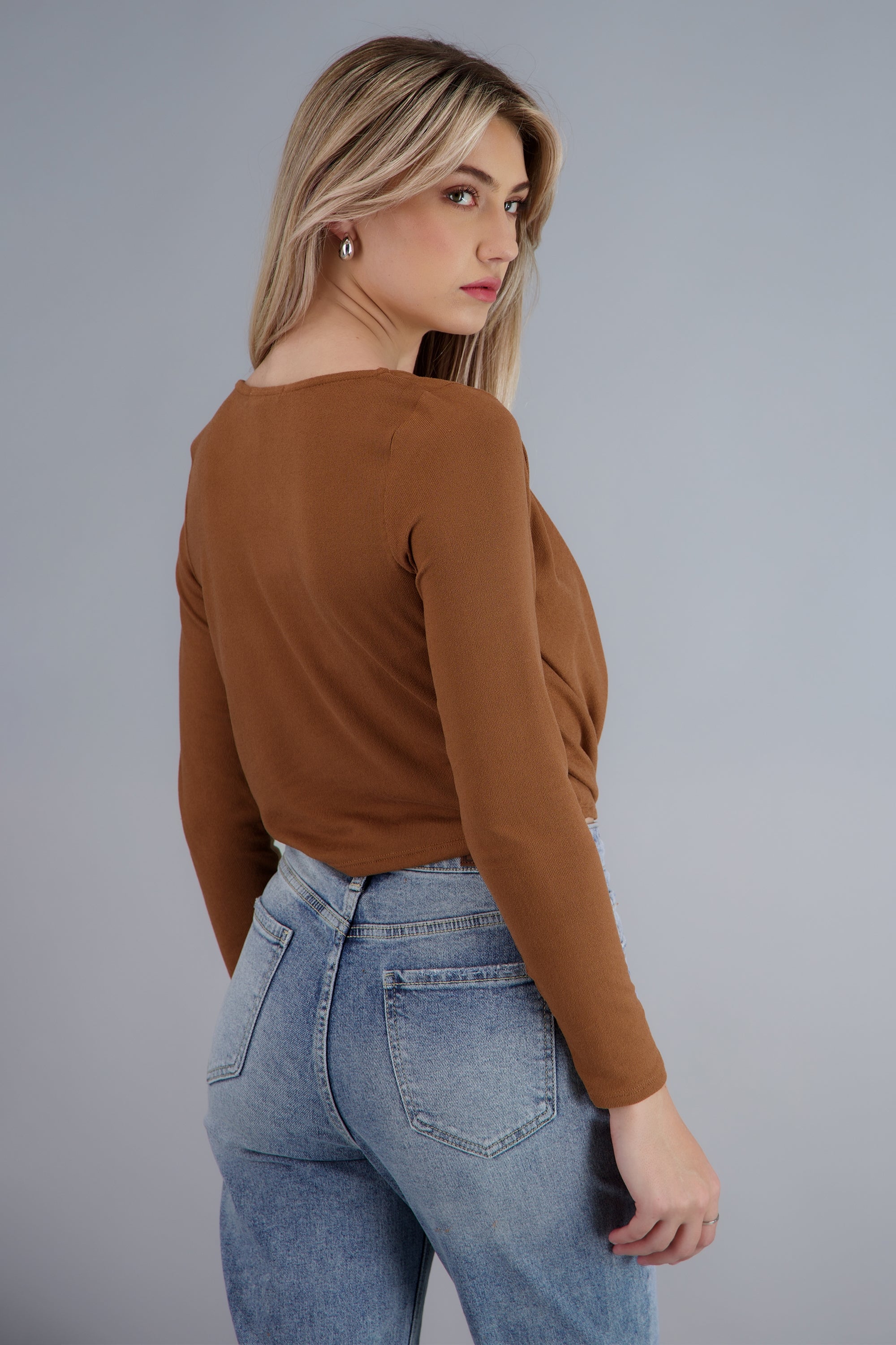 Blusa manga larga escote cascada con top CAMELLO