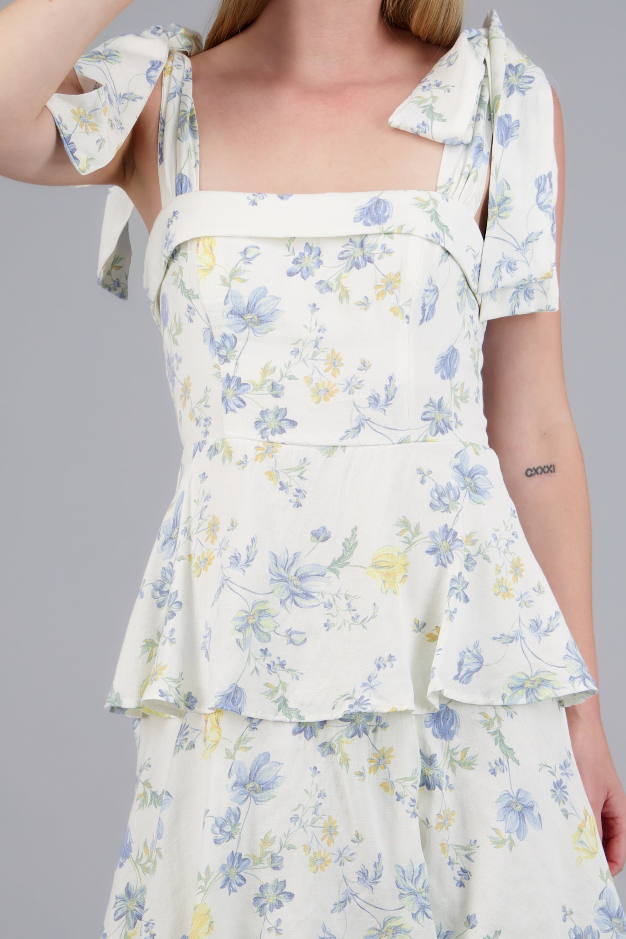 Vestido maxi flores olanes AZUL COMBO