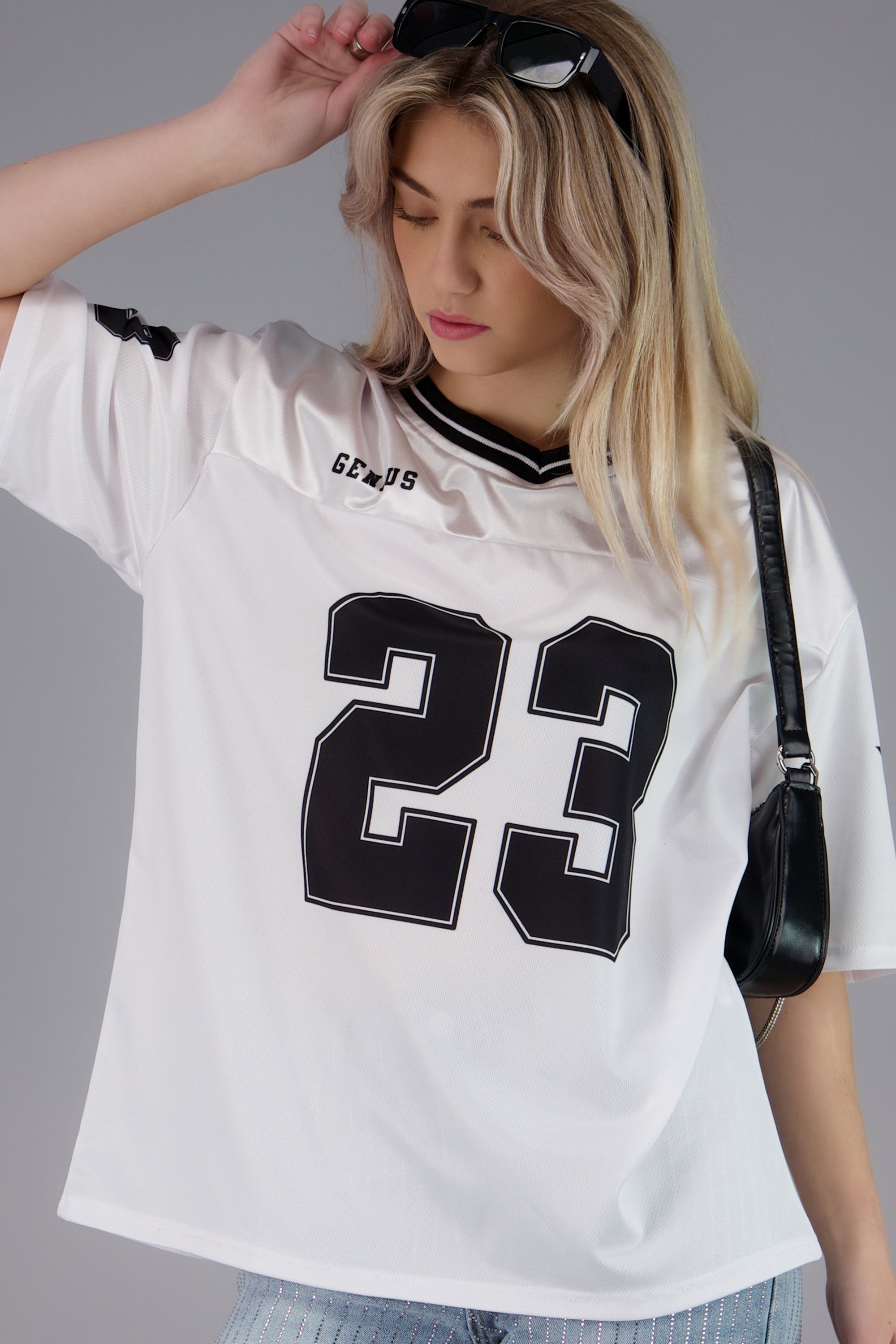 Playera oversize estampado numero BLANCO COMBO