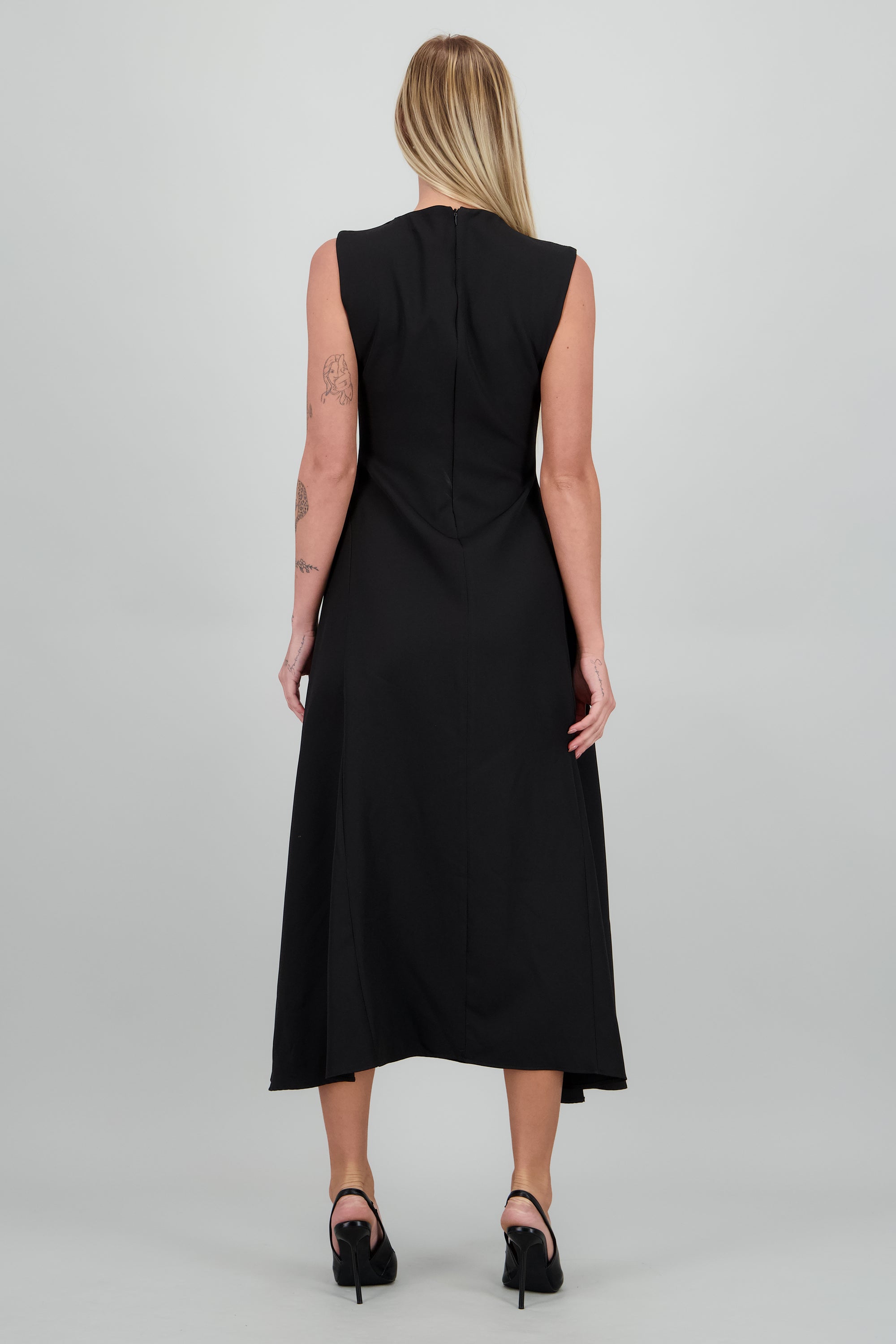 Vestido maxi sin mangas detalle broches de brillos NEGRO