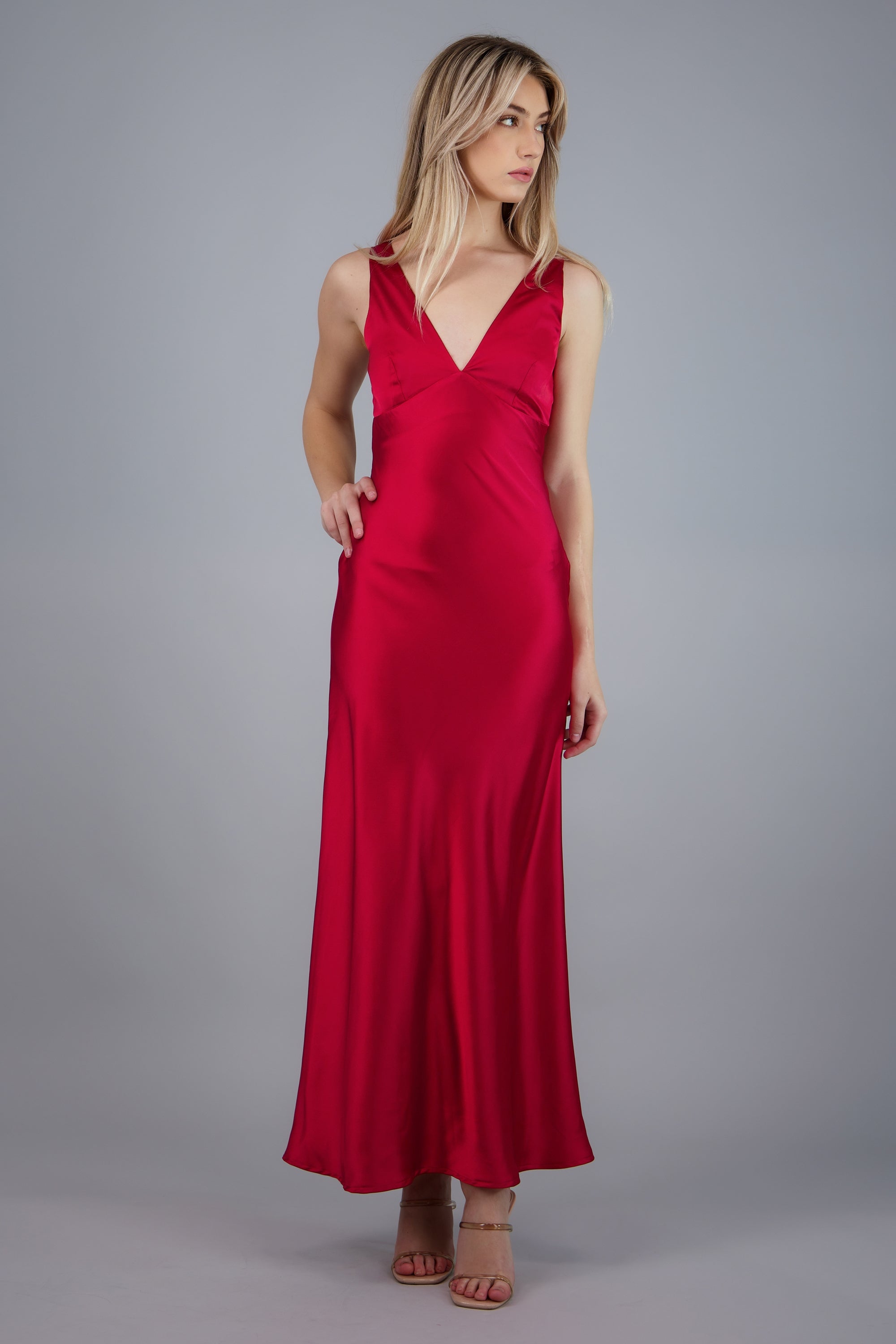 Vestido maxi escote v detalle escote espalda ROJO