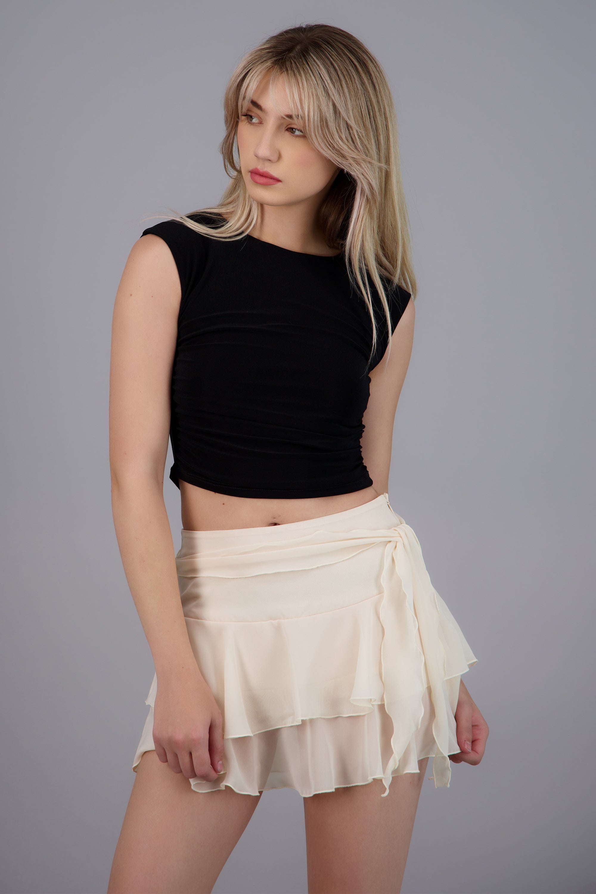 Top plisado detalle escote espalda NEGRO