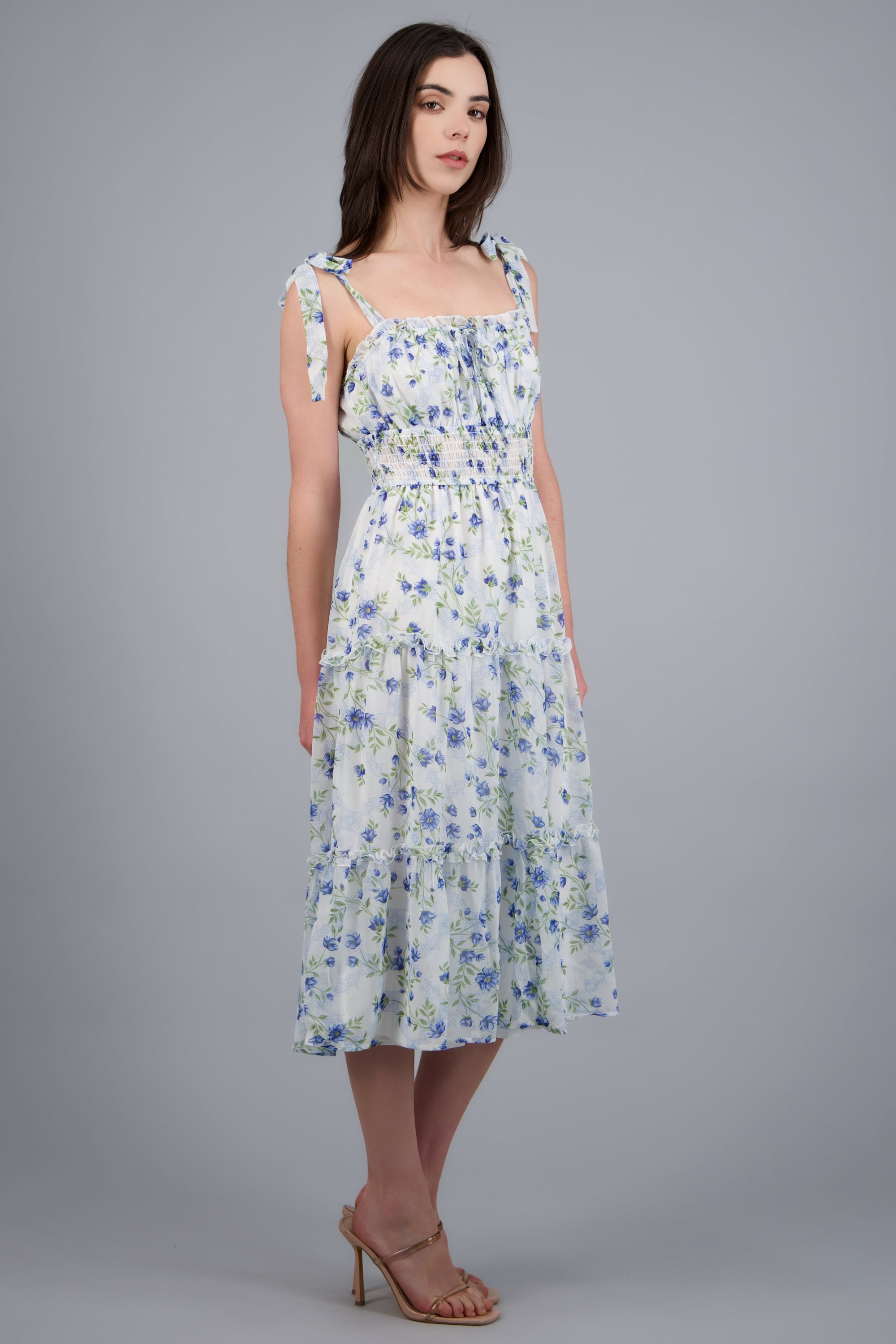 VESTIDO FLORES TIRANTES AMARRE BLANCO COMBO