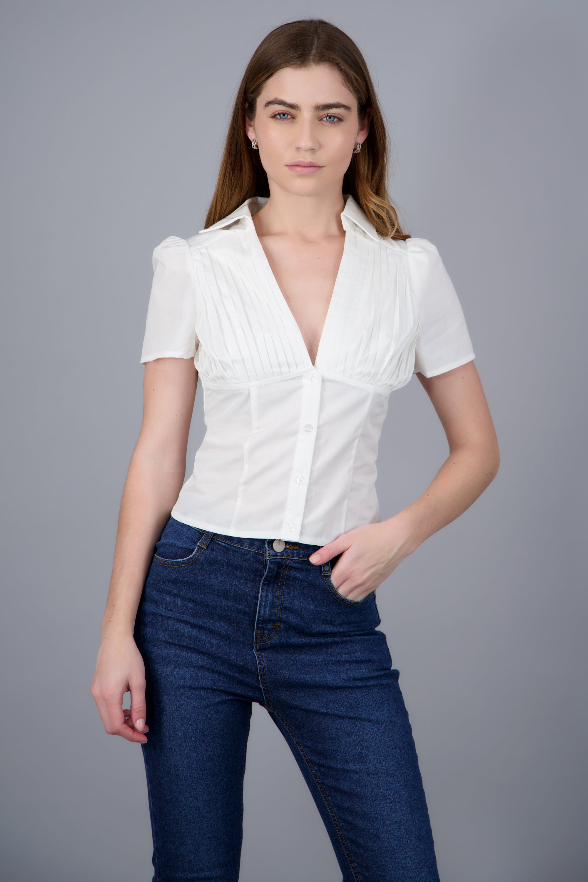 BLUSA M/C DETALLE PLISADO BLANCO
