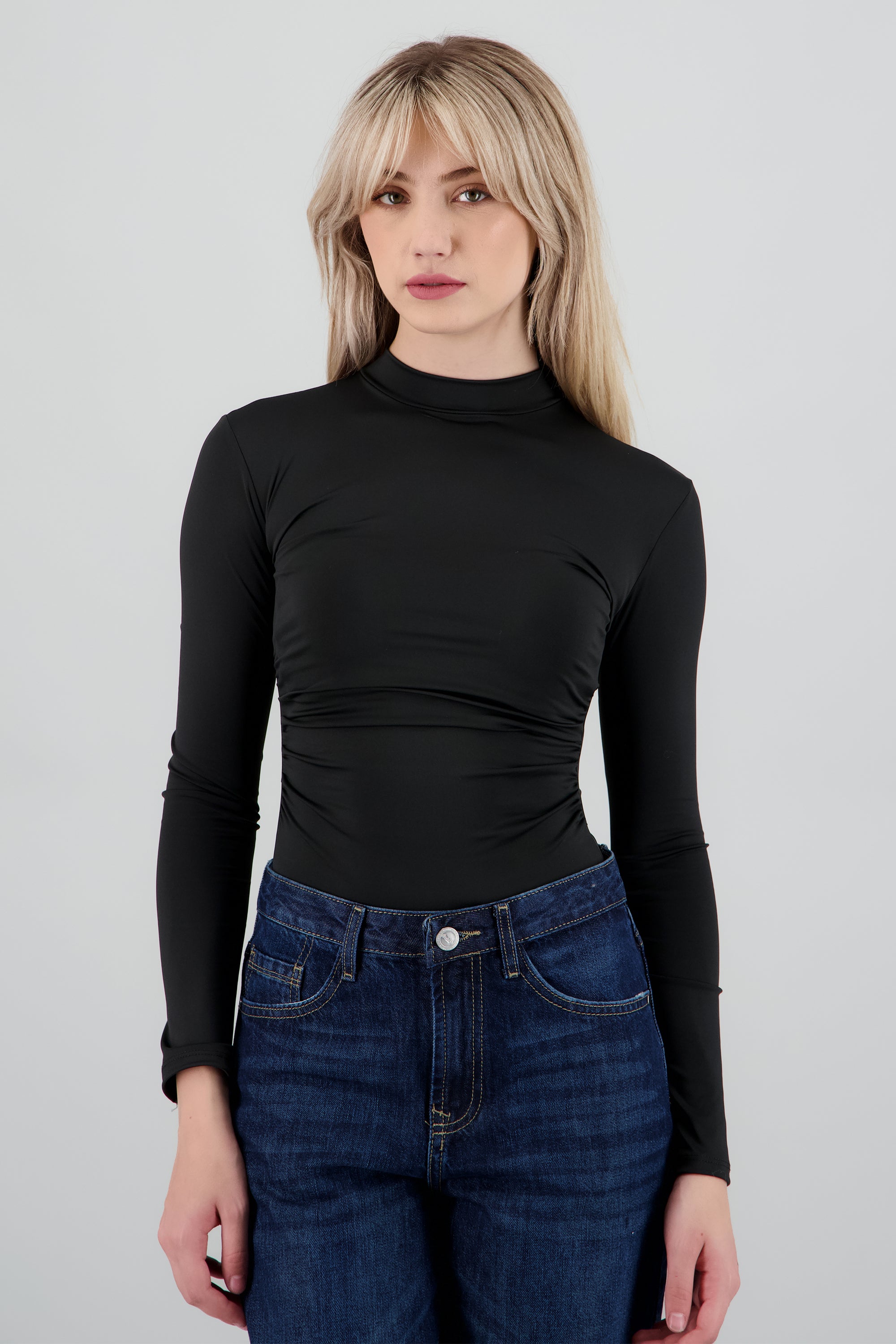 Body cuello alto detalle drapeado NEGRO