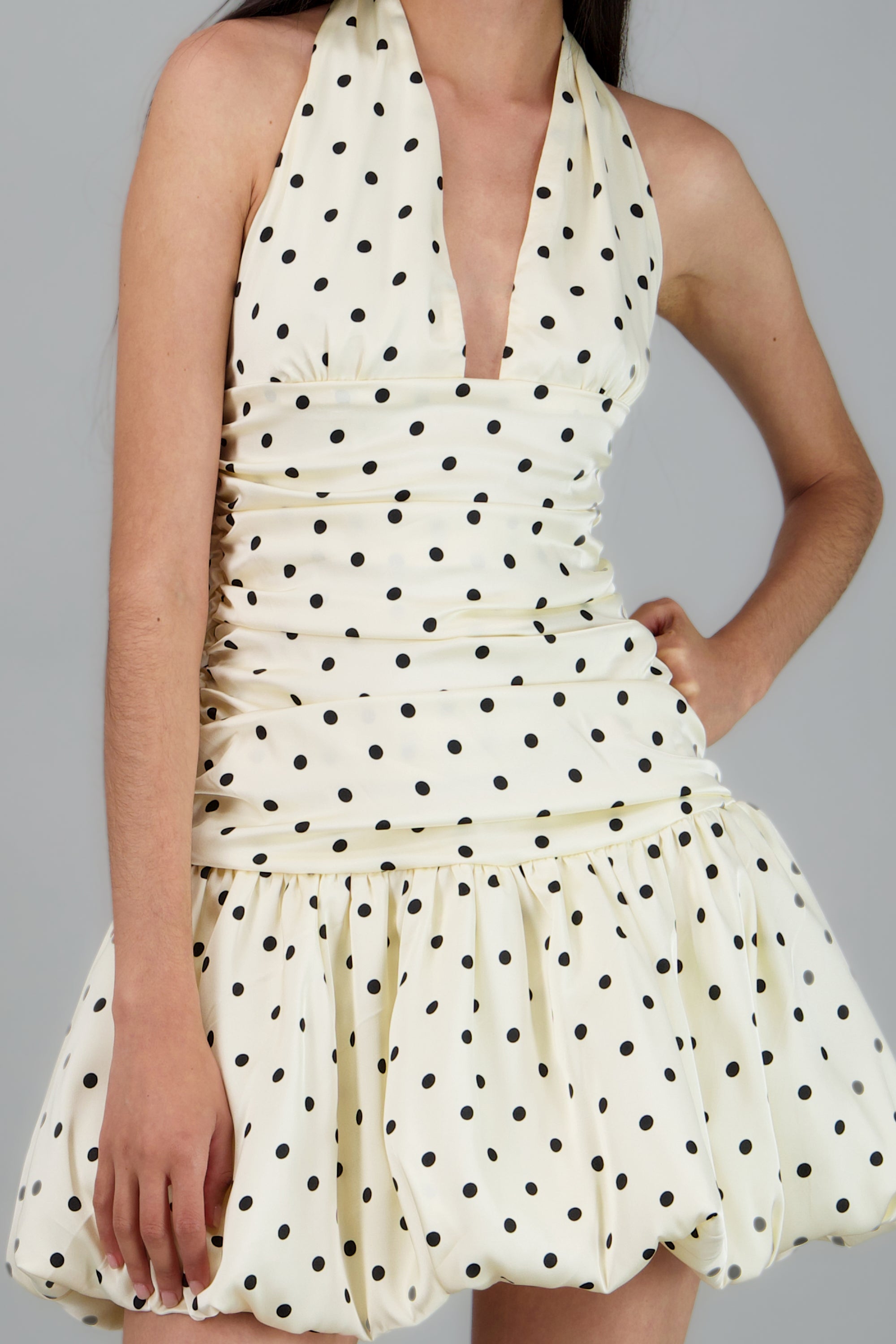 Vestido halter polka dots satin CREMA