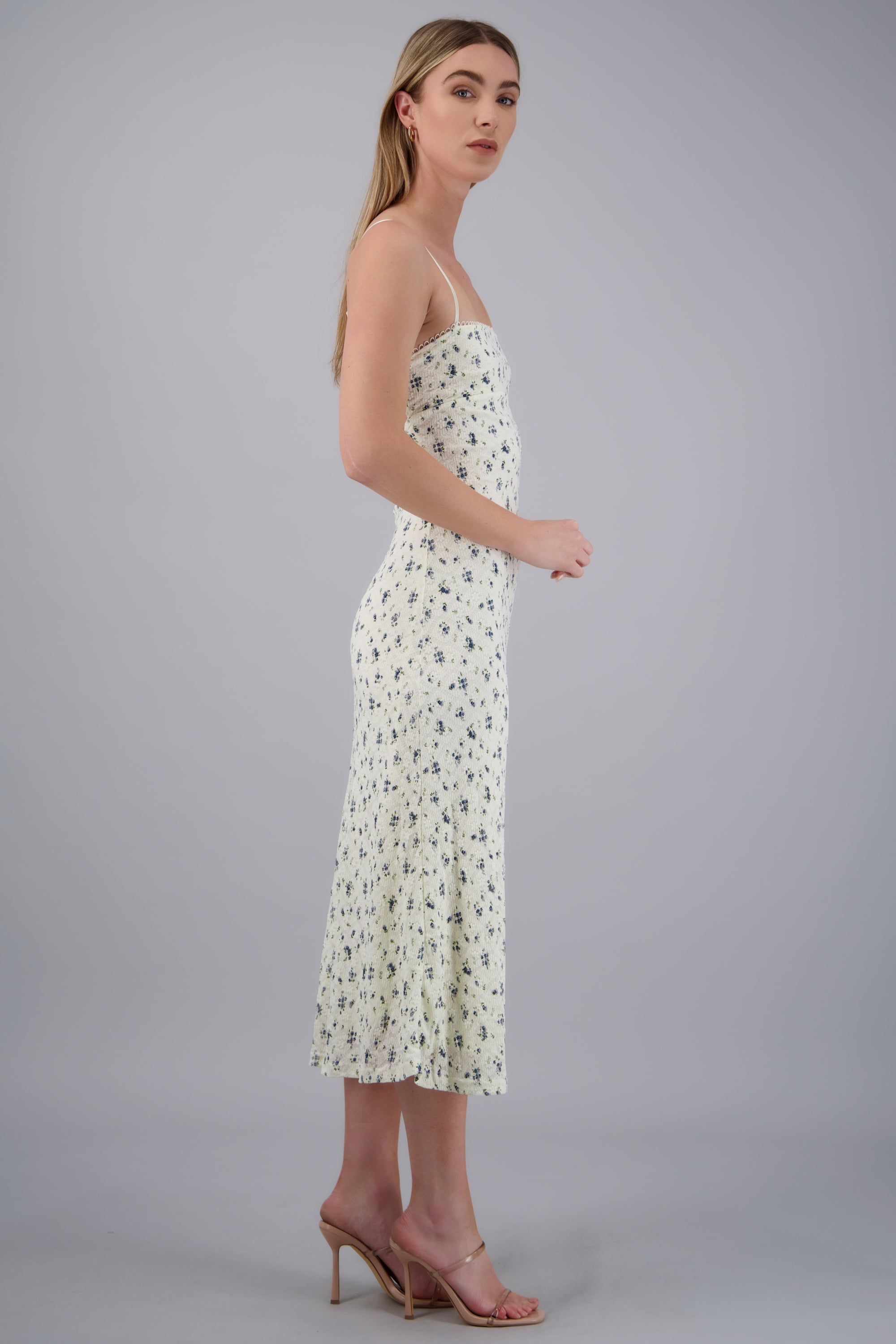 Vestido bodycon encaje y flores BLANCO COMBO