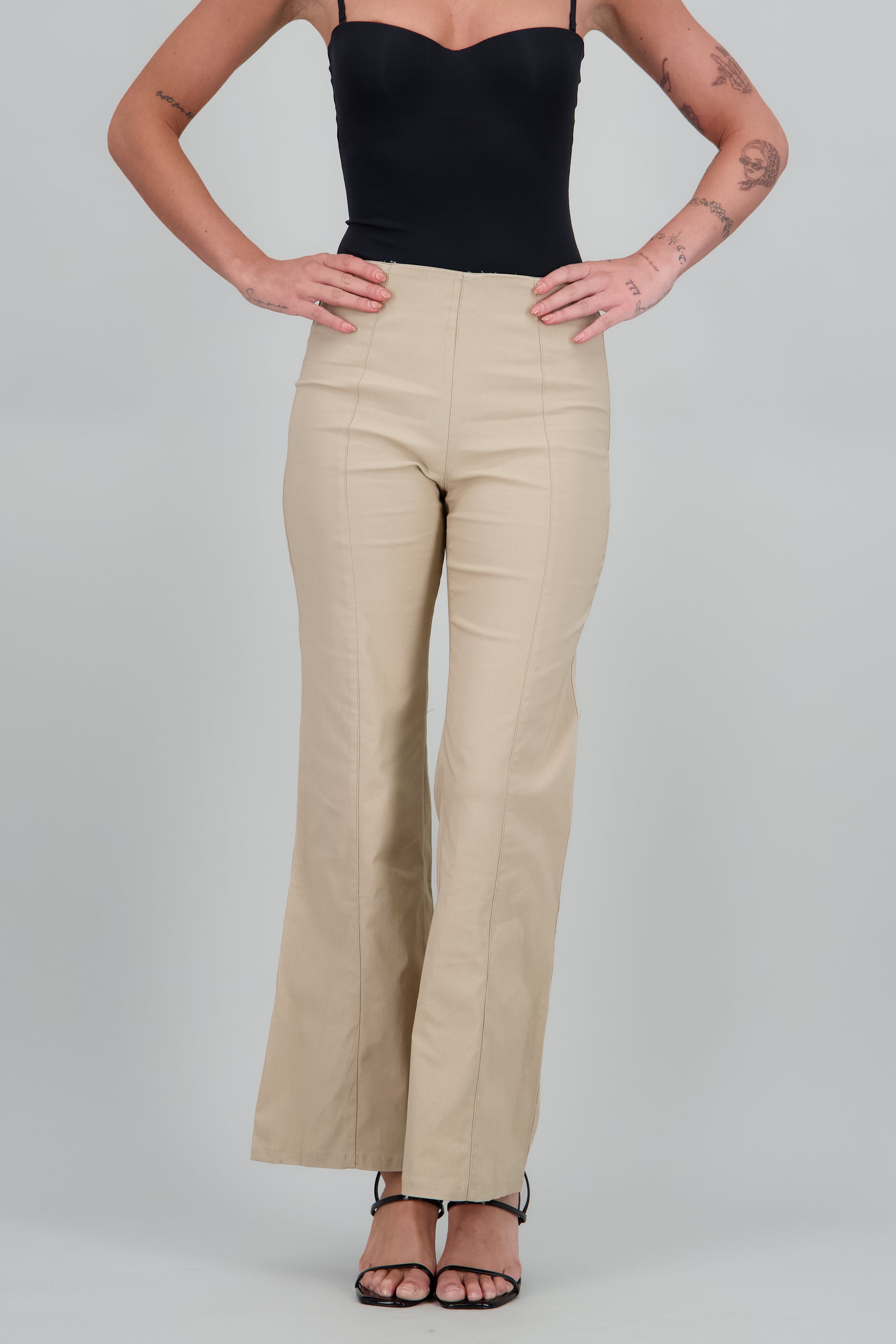 pantalon flare fit TAUPE