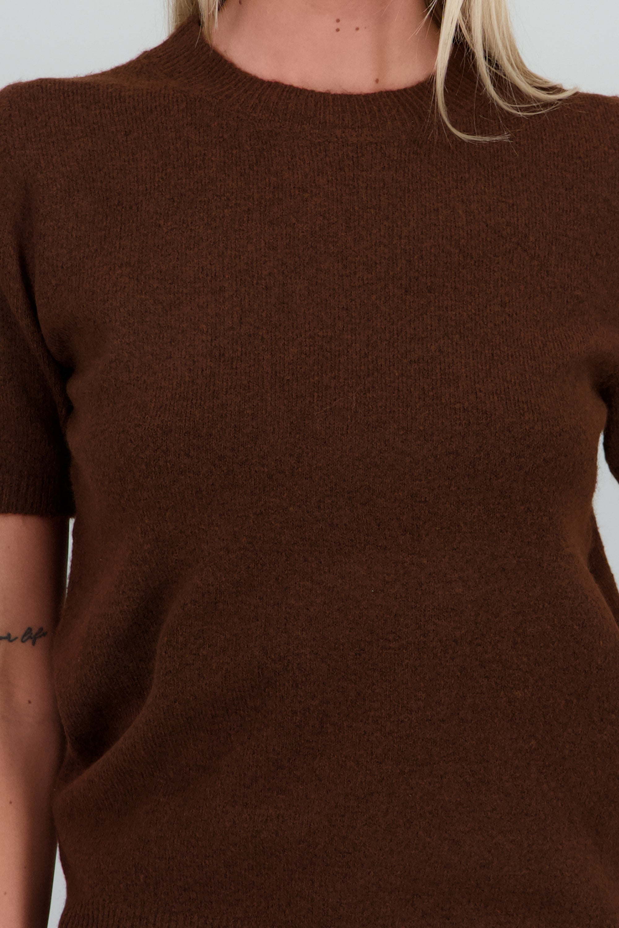 sueter manga corta basico CHOCOLATE
