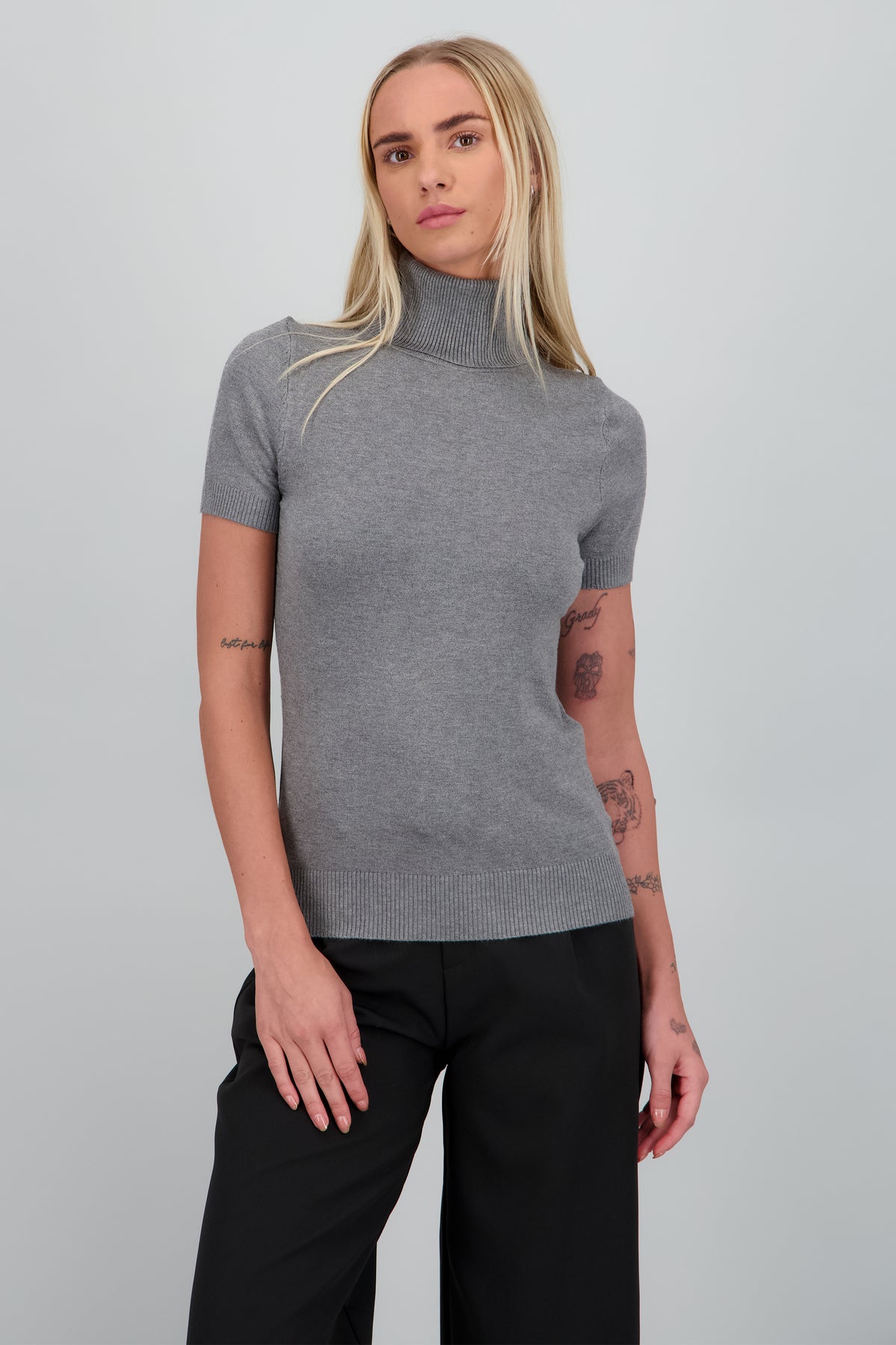 GRAY