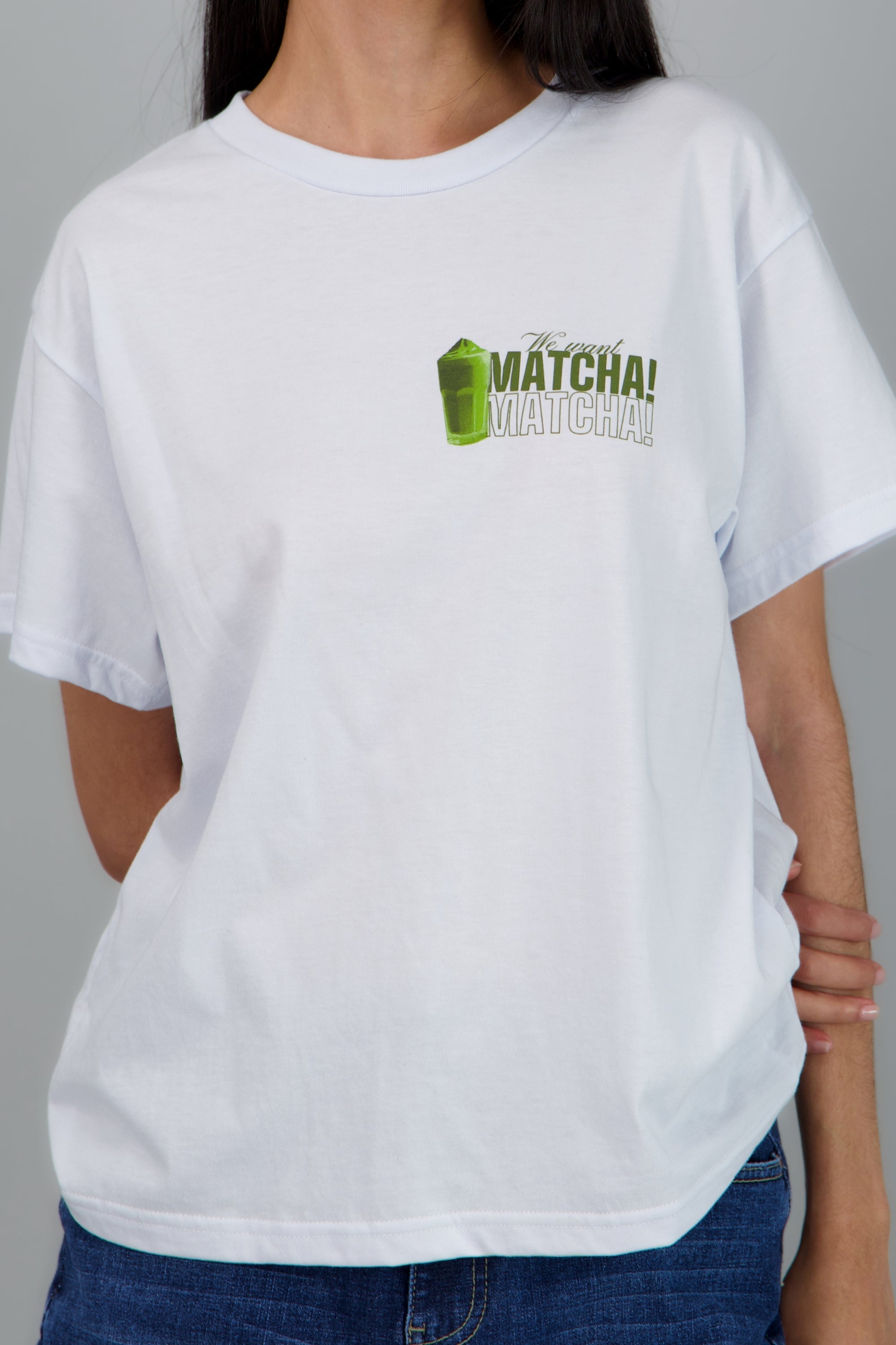 Playera manga corta estampado matcha BLANCO