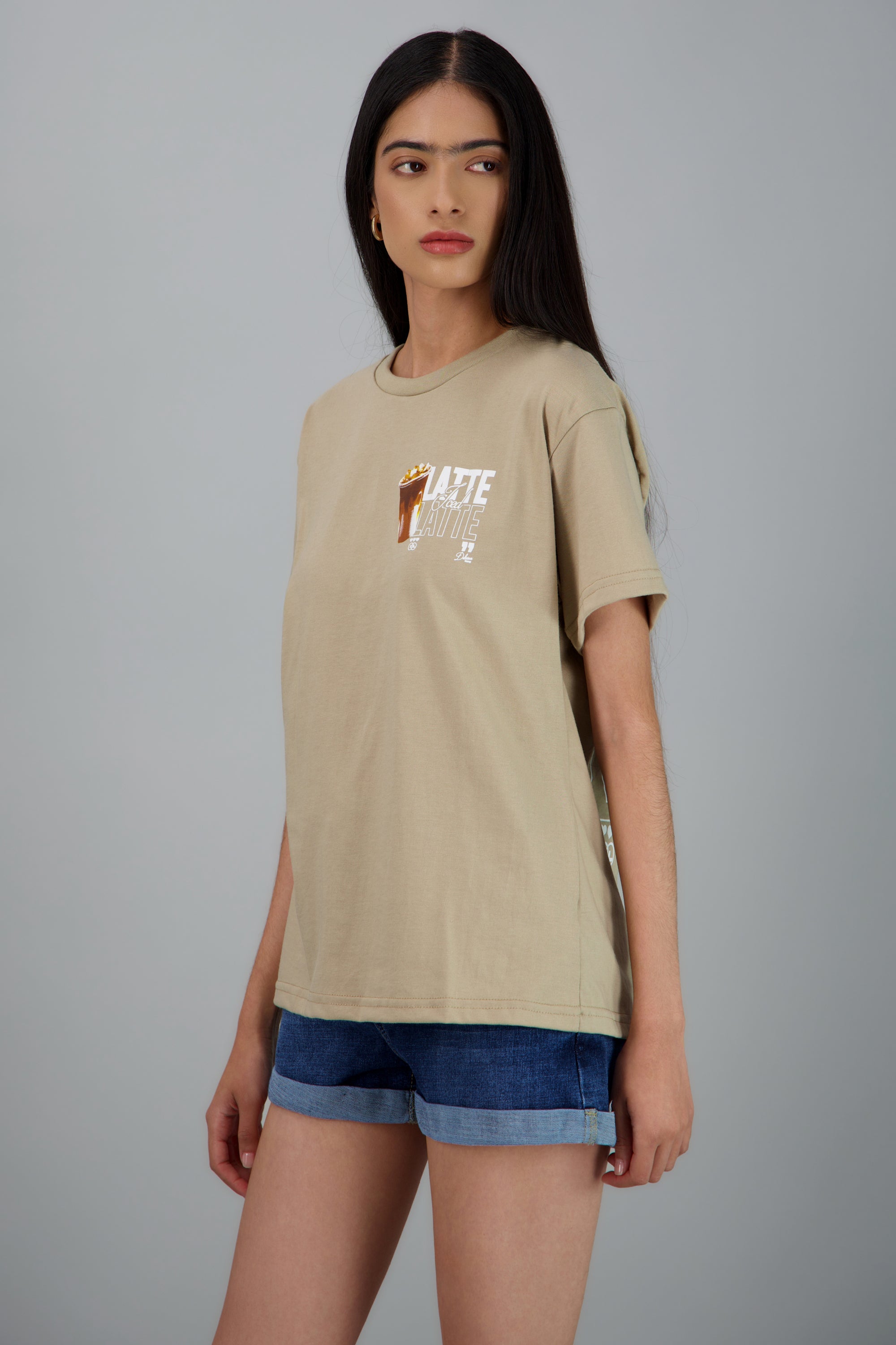 Playera manga corta estampado latte BEIGE