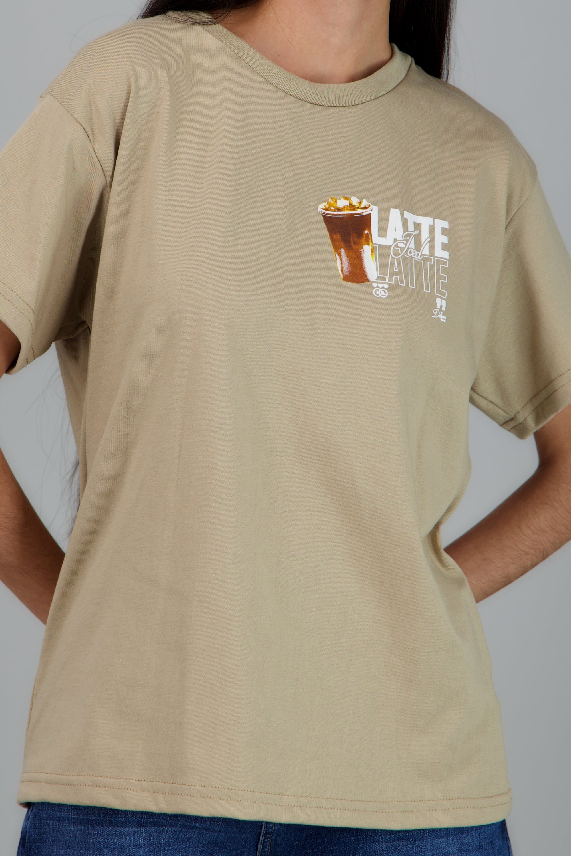 Playera manga corta estampado latte BEIGE