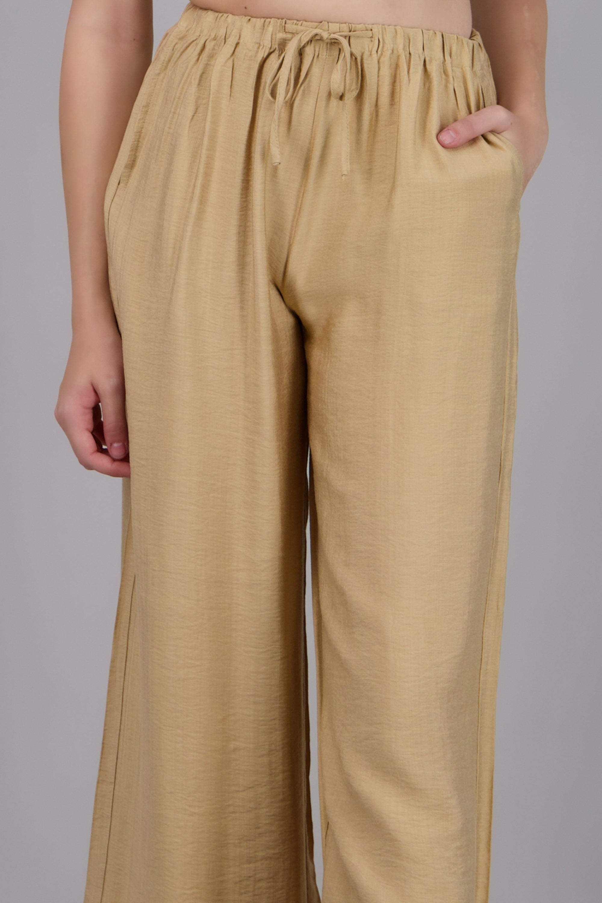 Pantalón wide leg ligero TAN