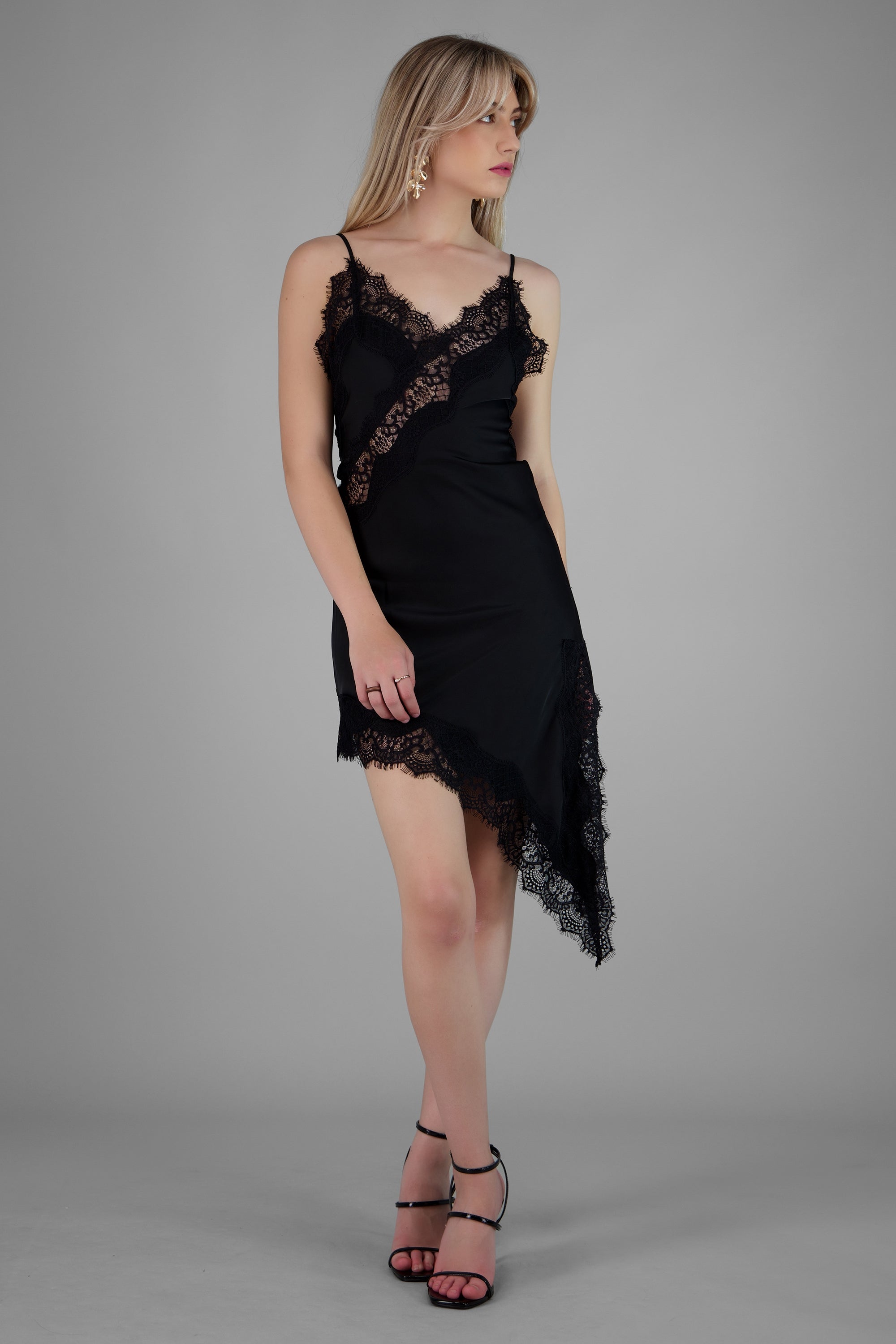 Vestido satin asimetrico encaje NEGRO