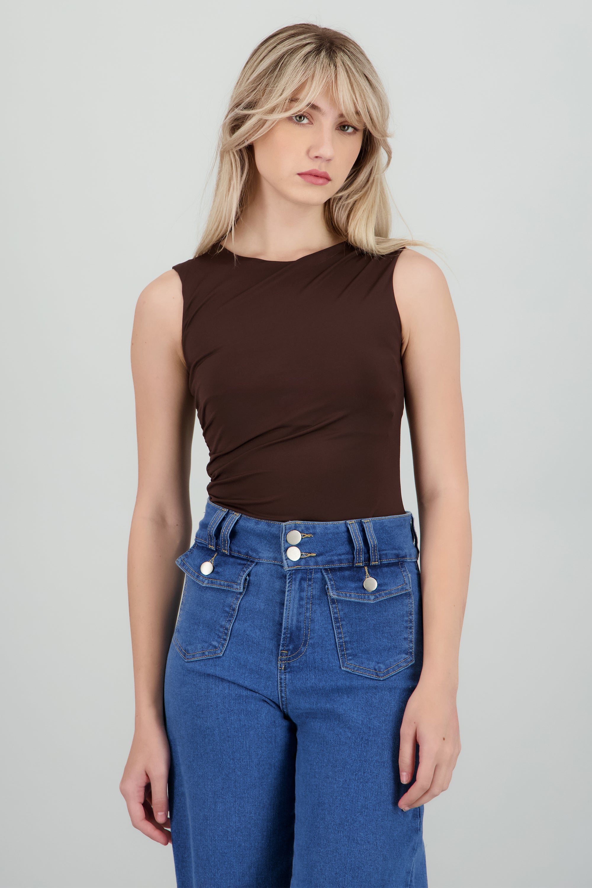 Bodysuit frunce hombro y costado CAFE