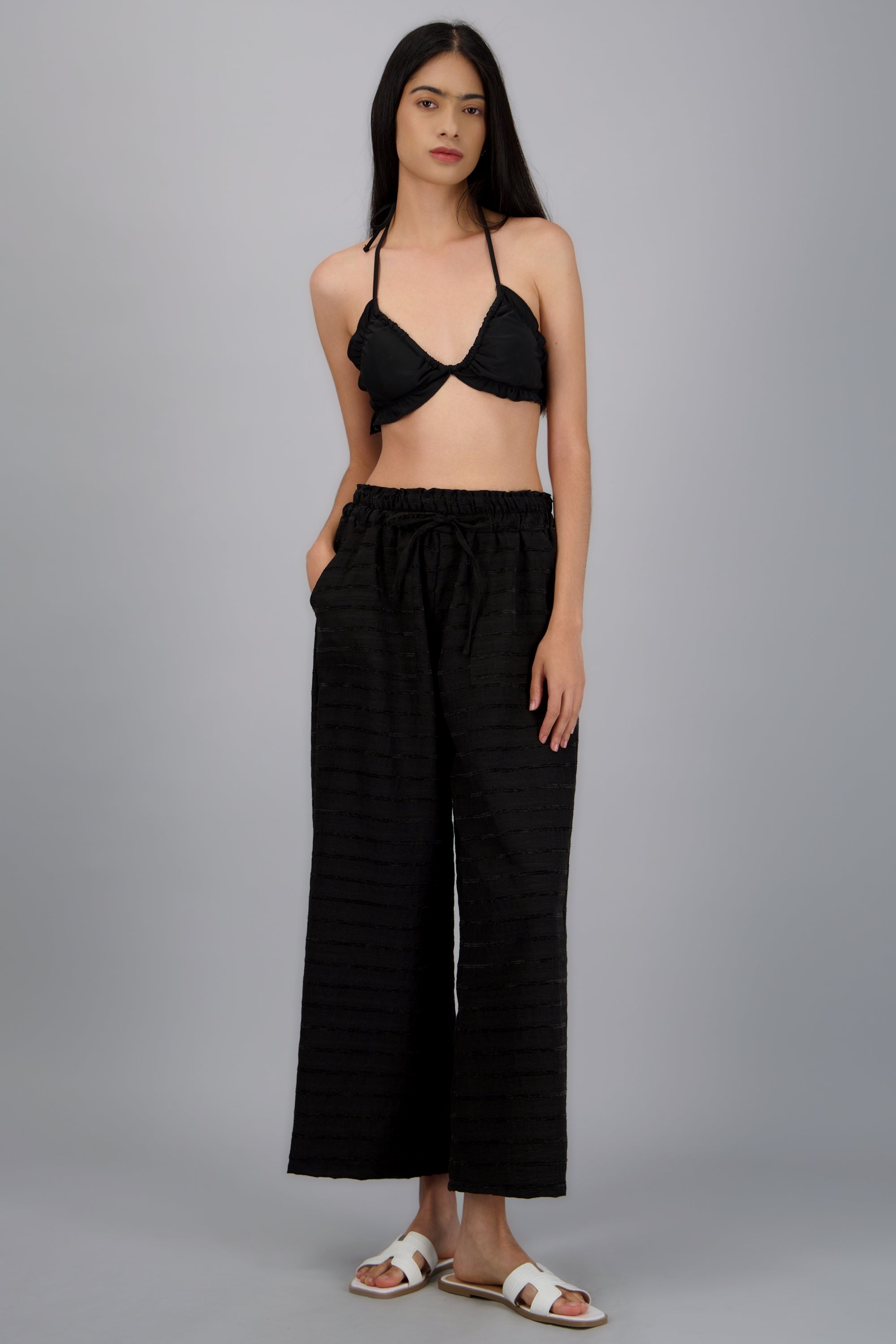 Pantalon amplio resorte textura NEGRO